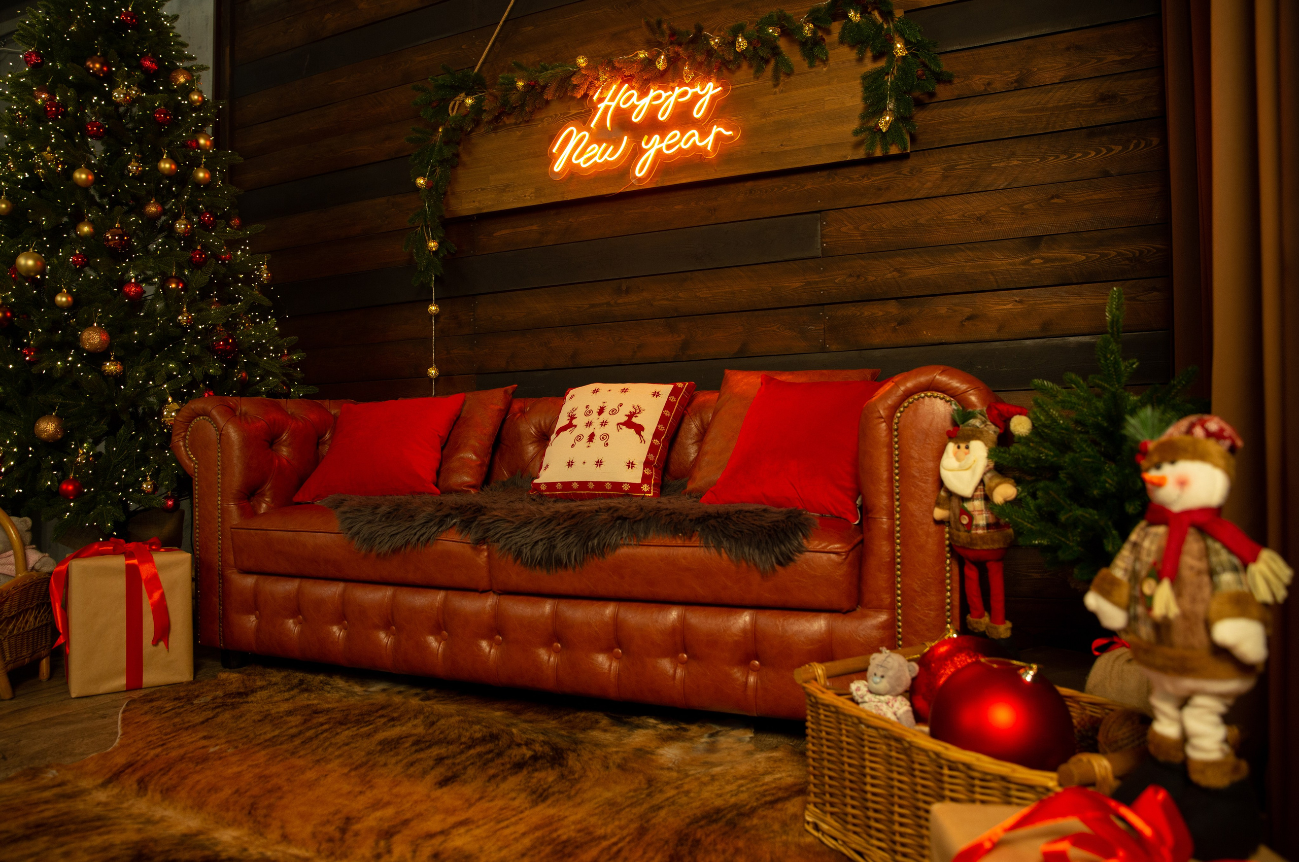 Новогодние локации. Фотостудия Алматы. Семейная и детская фотостудия Family studio.Фотограф Алматы