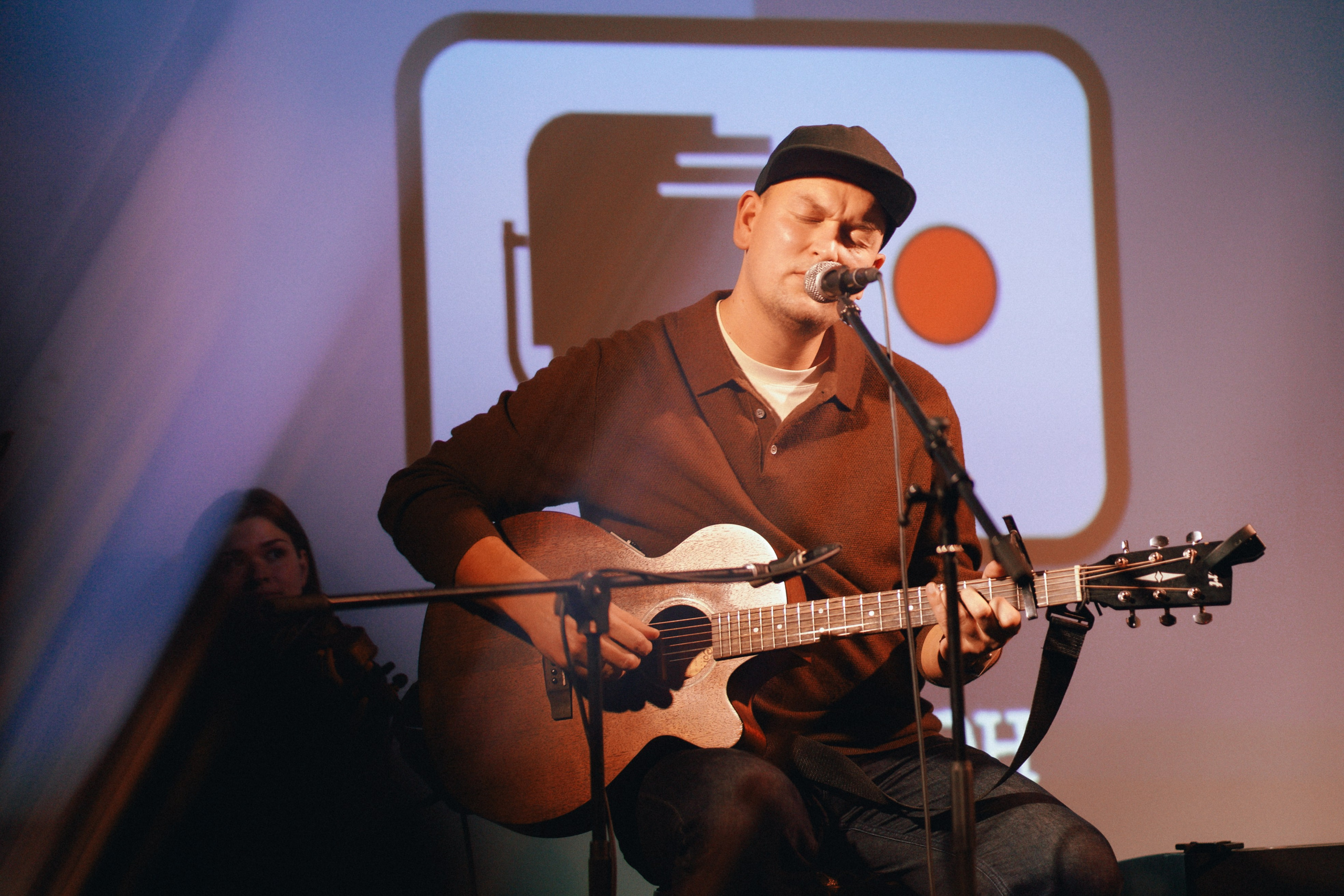 Открытый диктофон. Репортажный фотограф в Санкт-Петербурге. Фотограф на мероприятие в СПБ