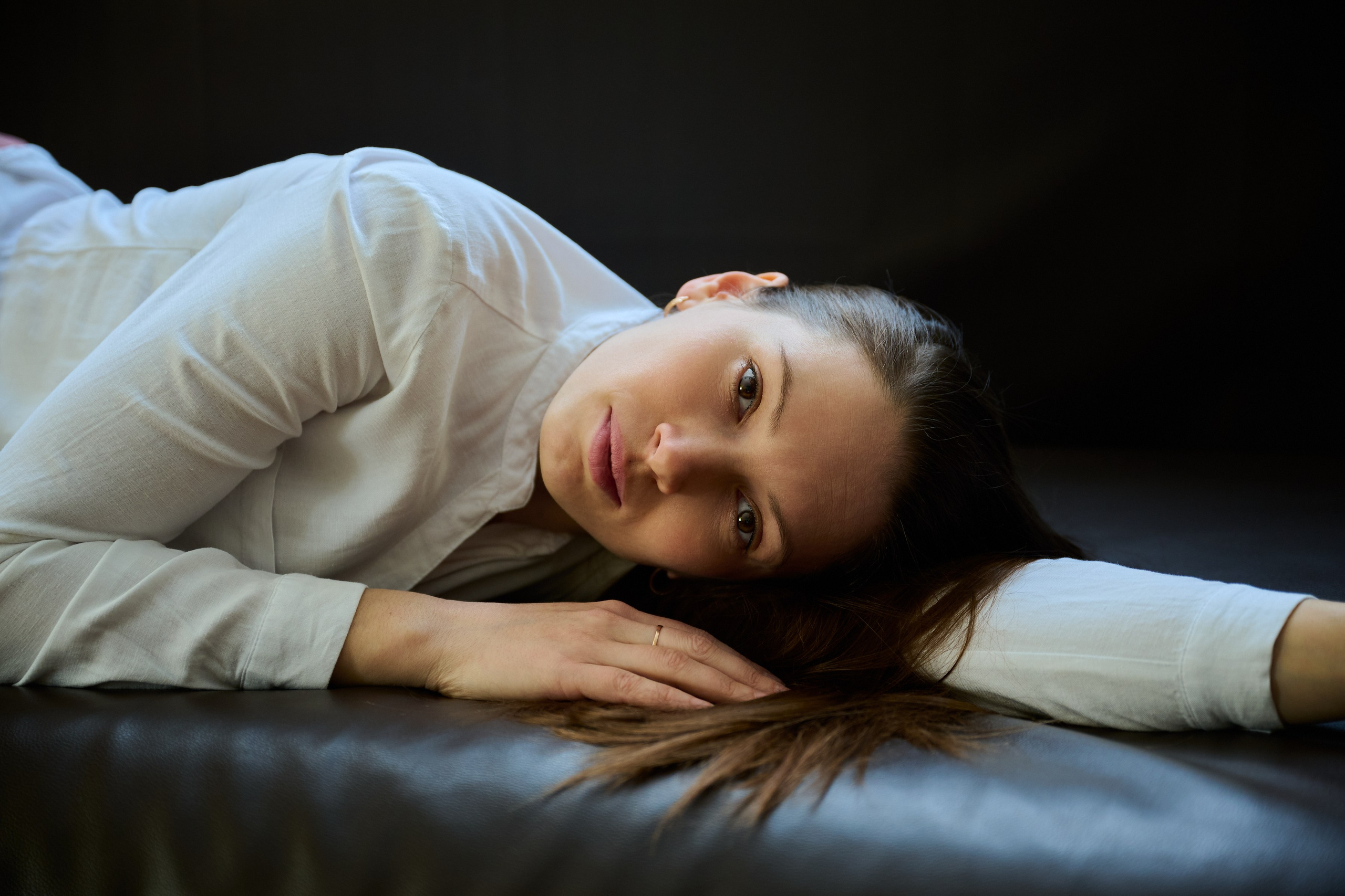 Анастасия. Тихая женская фотография — съёмка без ролей и позирования, где важнее состояние, чем образ