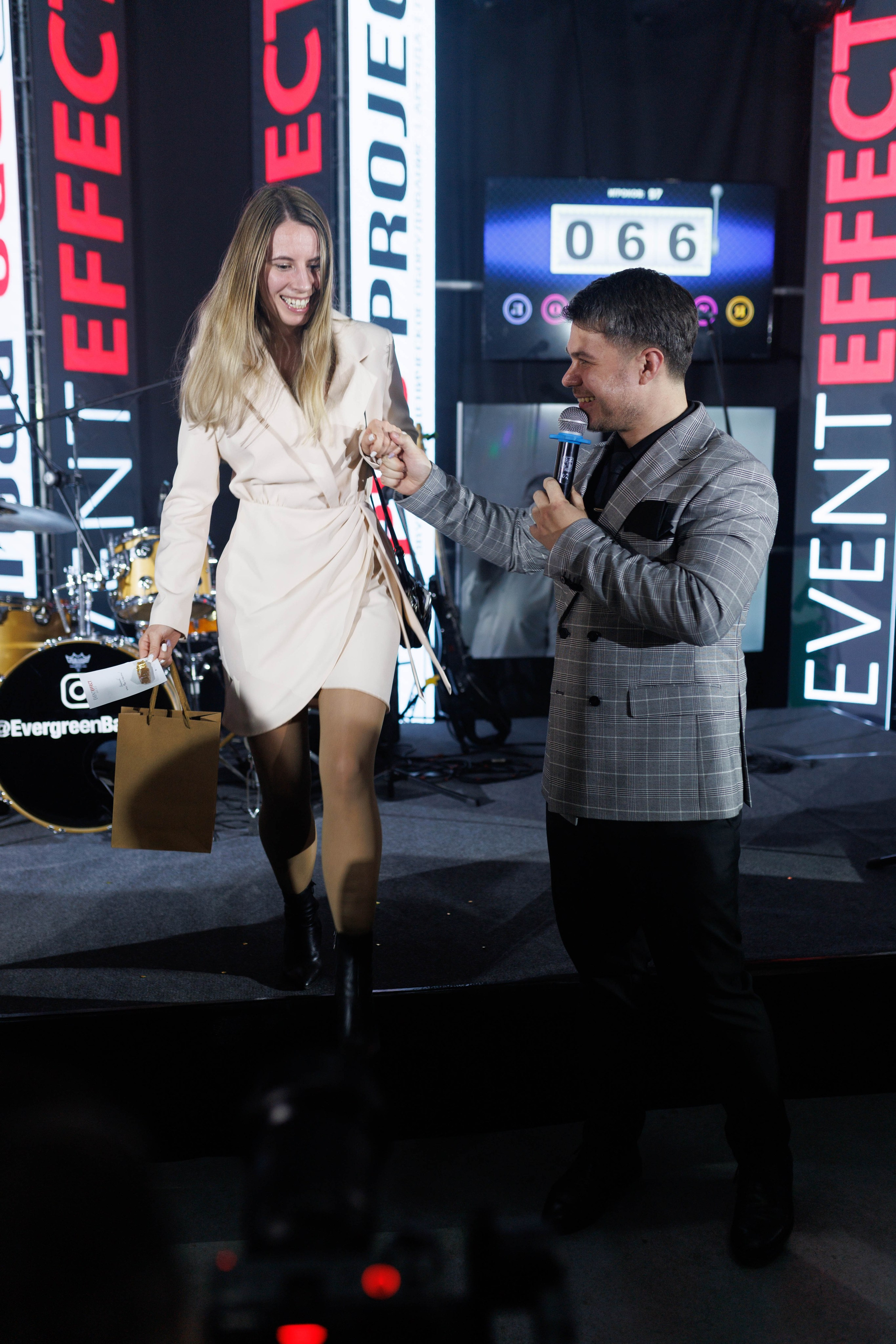 EventEffect HR вечеринка. Репортажный и портретный фотограф во Владивостоке Шегай Андрей