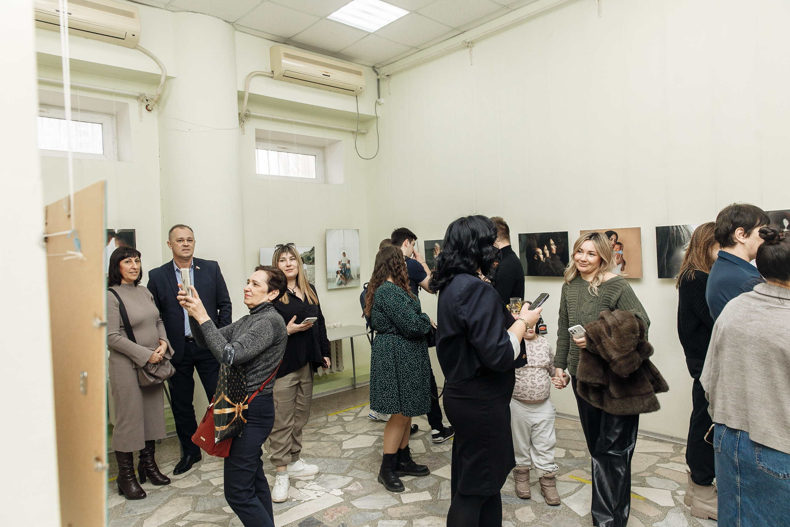 ОТКРЫТИЕ ВЫСТАВКИ. Семейный фотограф в Волгодонске Анастасия Шипилова