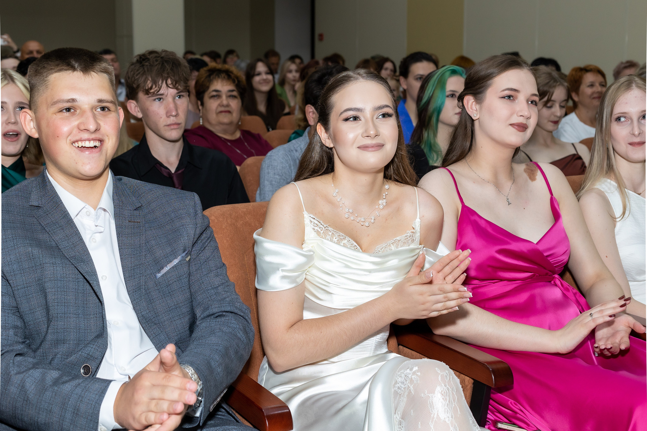 Вручение аттестата 2025. Выпускные альбомы Майкоп, Краснодар Елена Золотарева