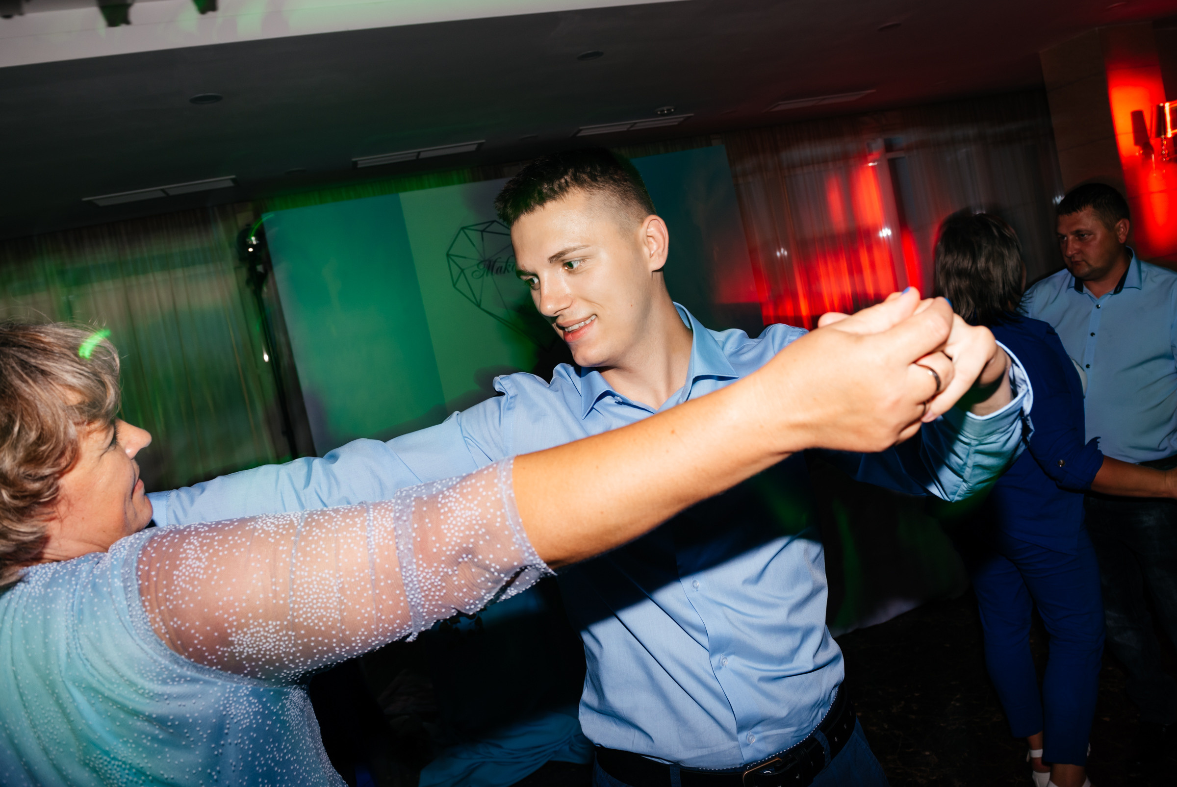 Максим и Алена. Свадебный фотограф Иркутск Алексей Шульгин