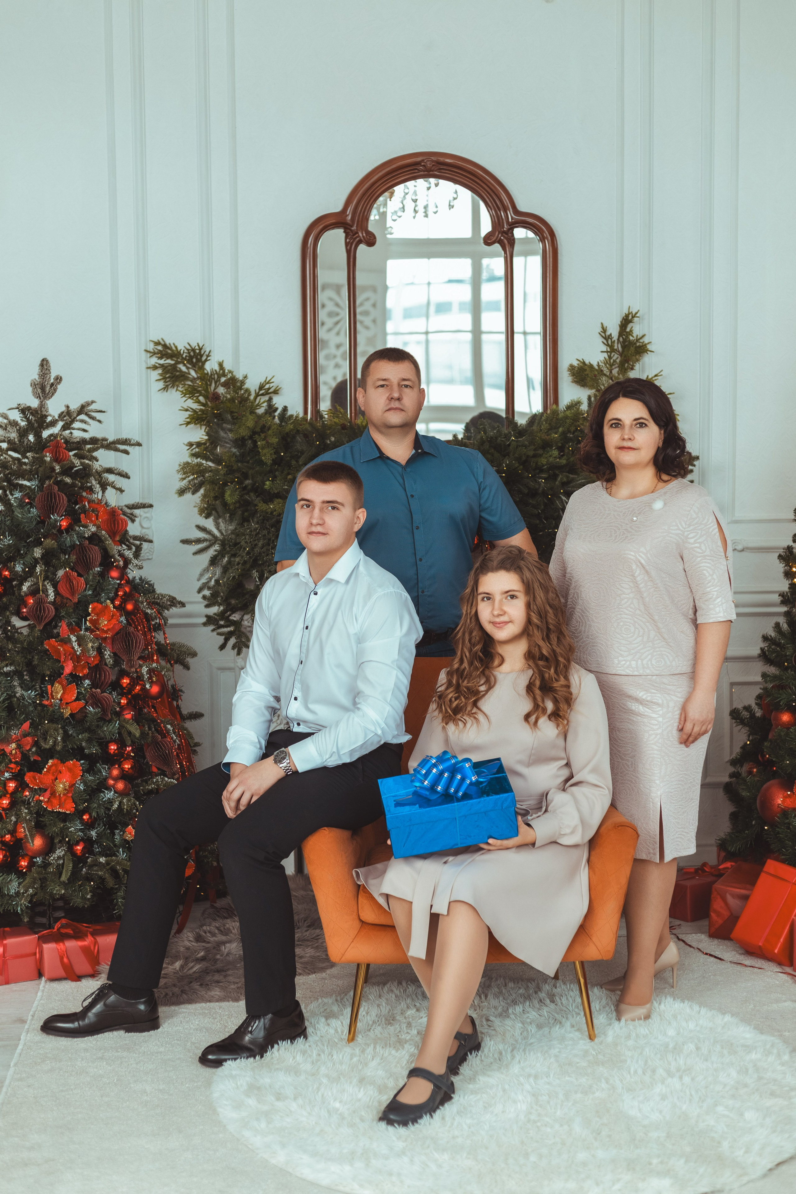 Новогодние хлопоты. Вера Соколова фотограф Воронеж