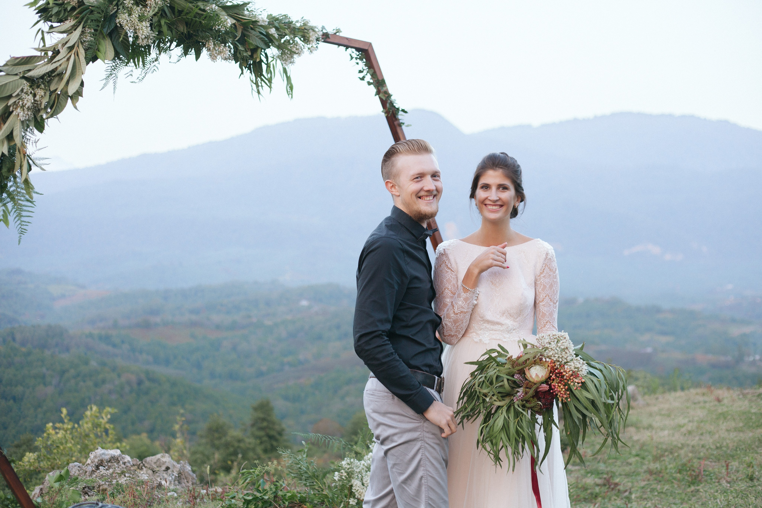 Свадьба у древнего храма. Свадьба в Абхазии|Фотограф в Абхазии