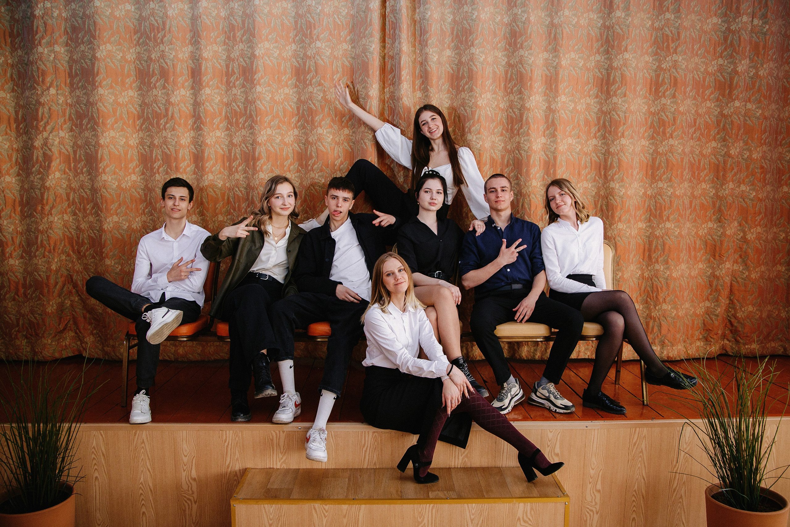 Выпускные альбомы старших классов Искитим Бердск Новосибирск. Выпускные альбомы Искитим, Бердск и Новосибирск Крюкова Елена