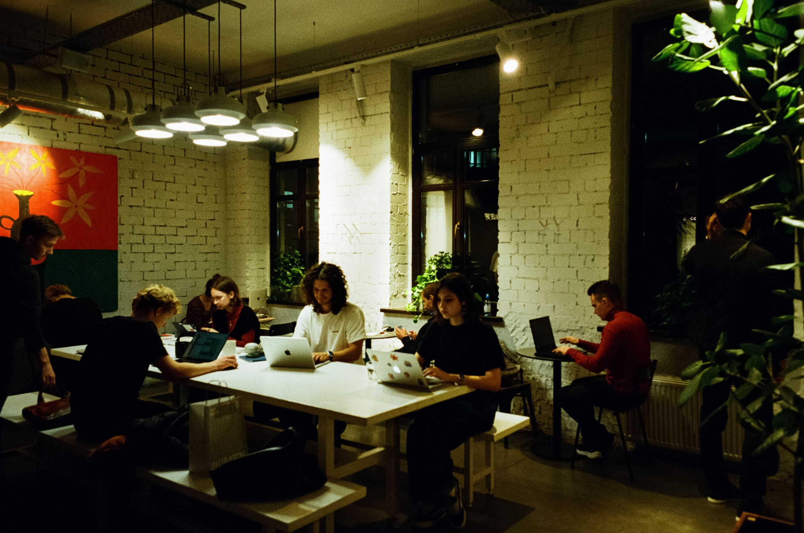 Осенние традиции. Пушкинский музей, театр Моссовета и концерт Розенбаума. Фотограф-документалист Мария Осокина