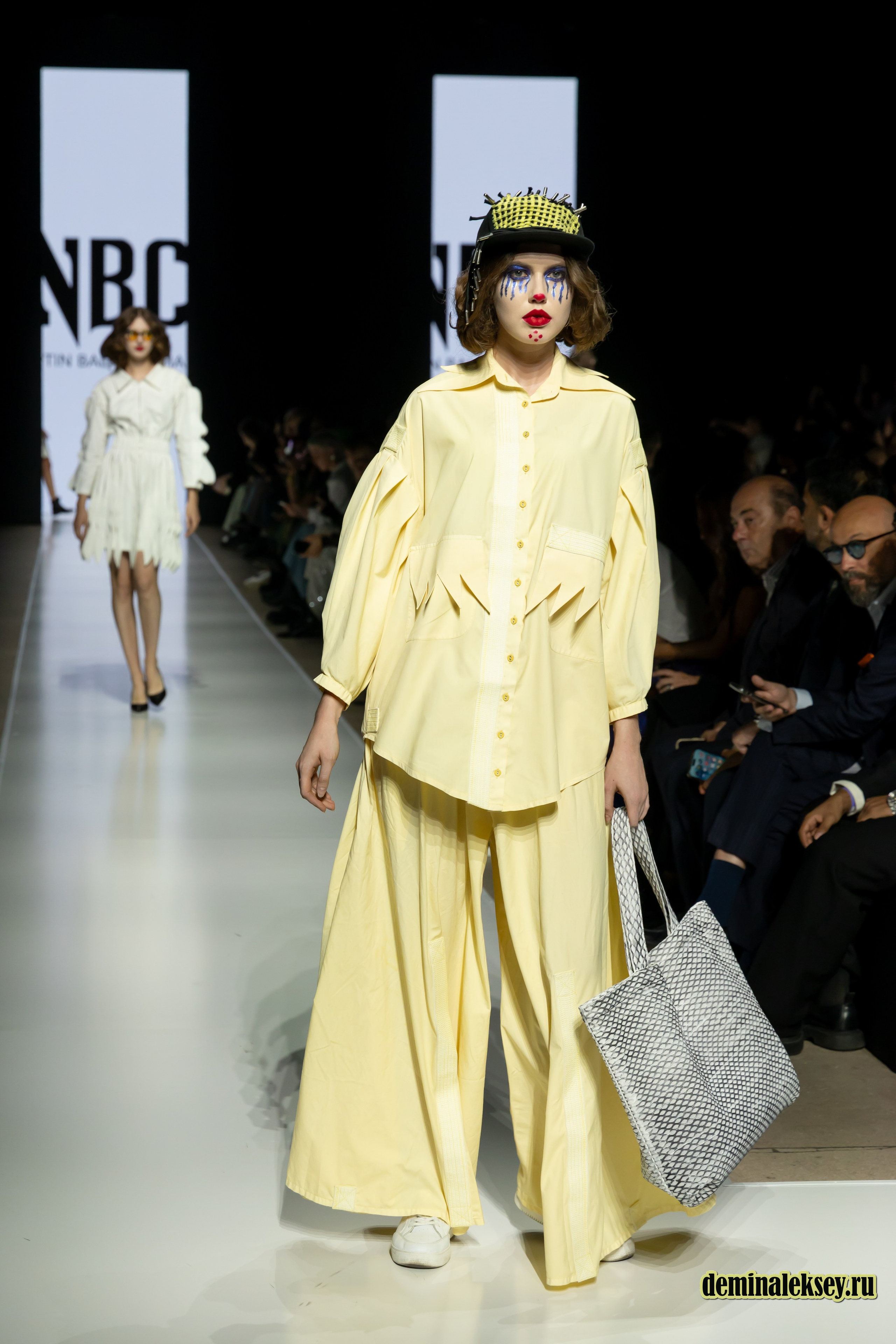 Московская неделя моды 2024 9 октября дизайнер NITIN BAL CHAHUAN presented by Fashion Design Council of India. Репортажный, семейный и студийный фотограф в Москве Демин Алексей