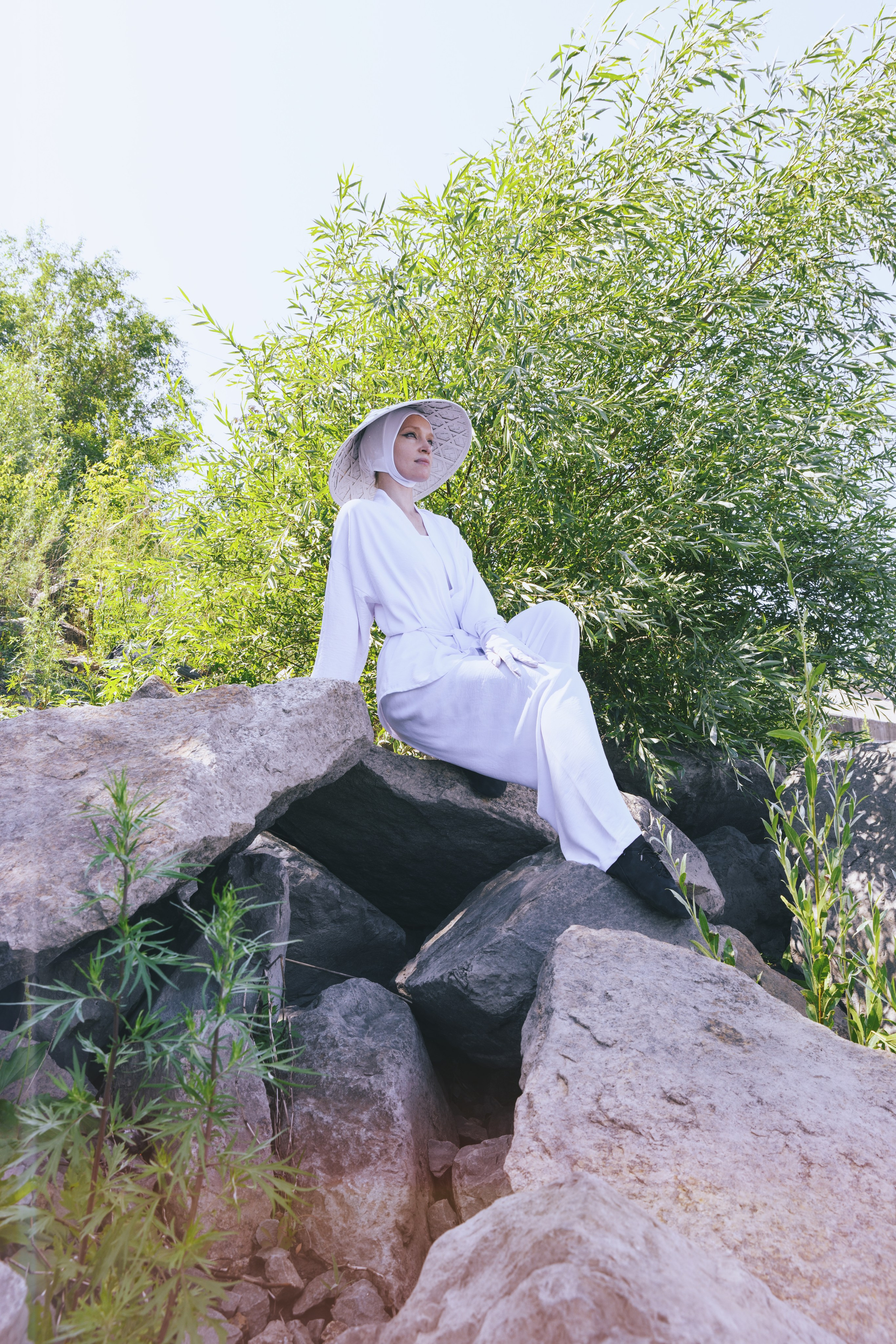 THE WHITE SHADOW. Yulia Yurchevskaya | Art Director & Visual Visionary