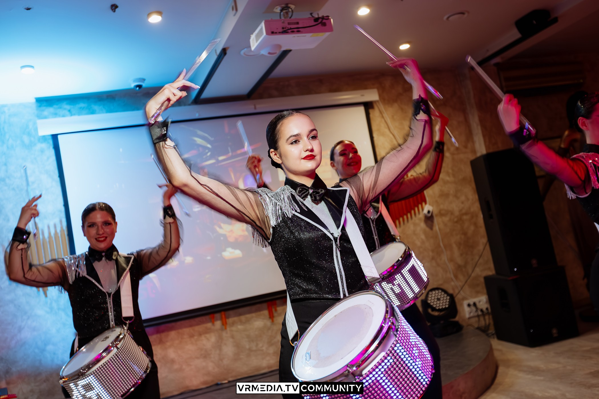 Выходные в караоке-баре «Империя»