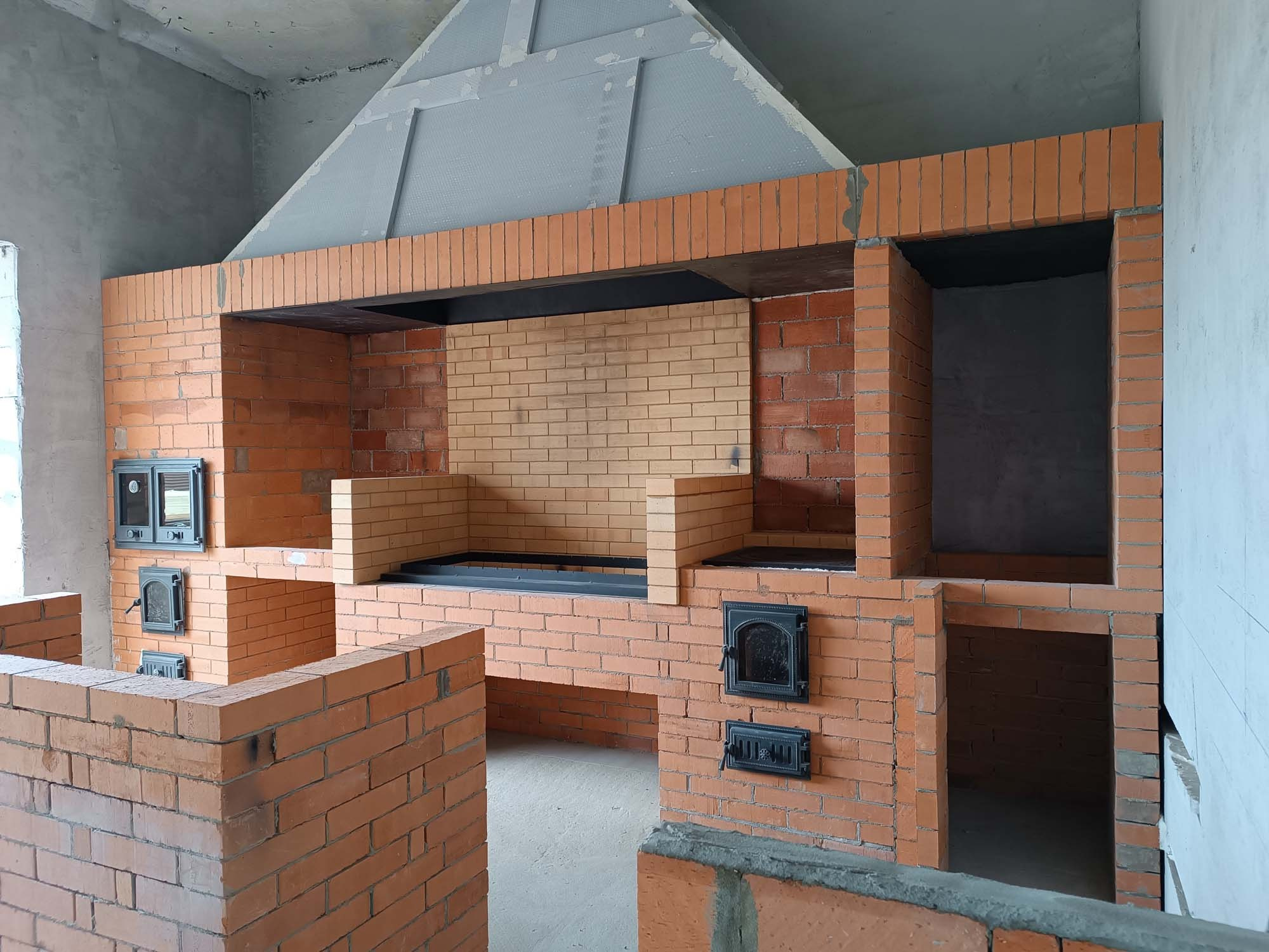 Комплекс барбекю. Огонь и Камень — Печи, Камины, Мангалы, Барбекю