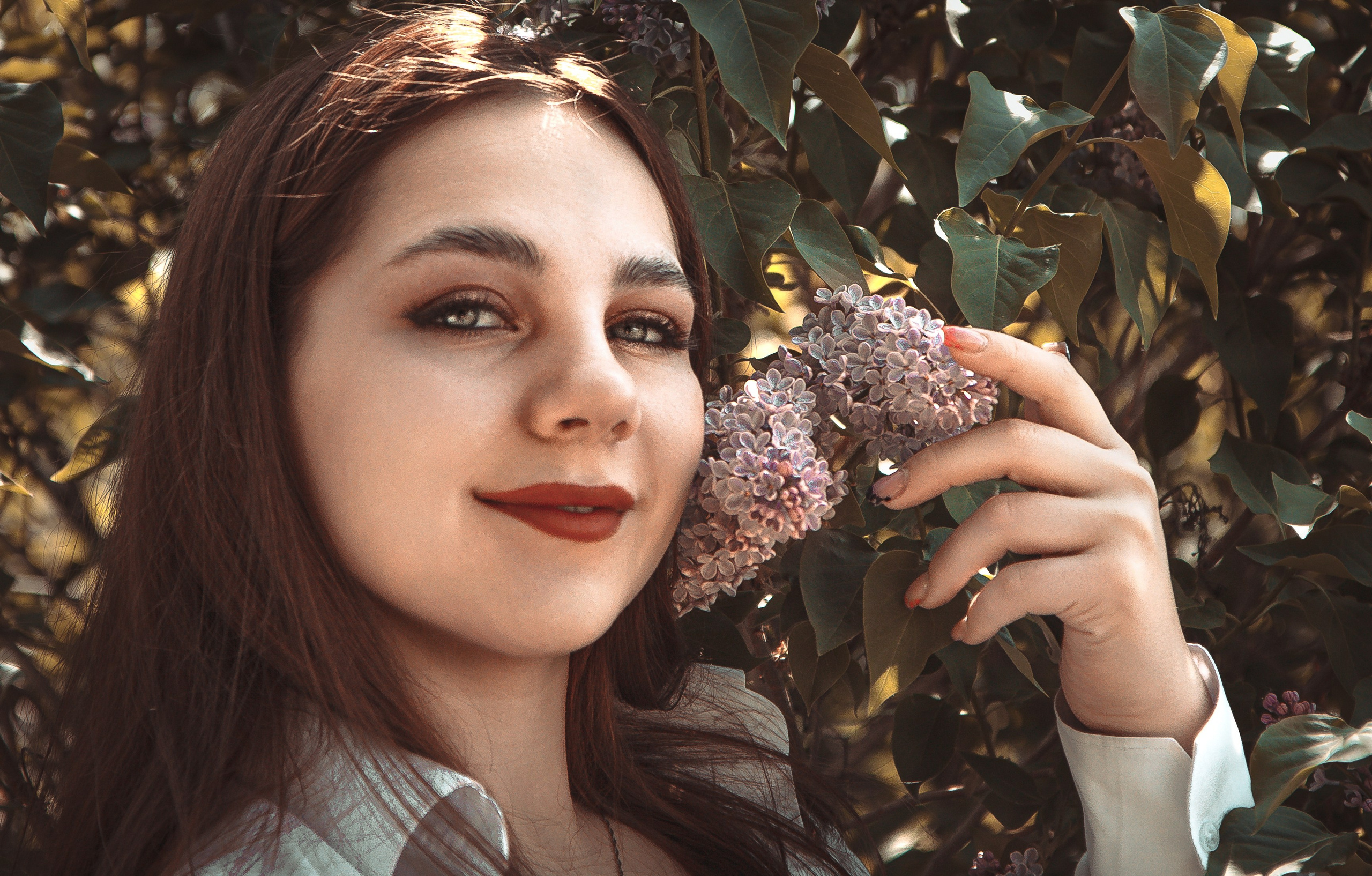 Яблони в саду. Арт-фотограф Крис Л. в Тобольске: портрет, семейные, свадьбы