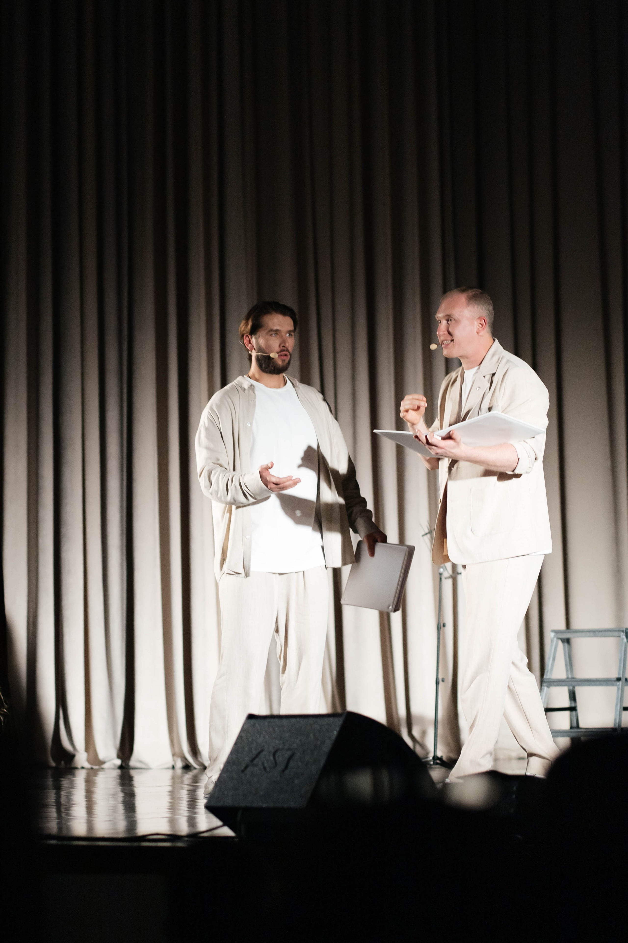 НИТЬЯ " В объятьях неба». Женский фотограф в Оренбурге Ирина Заводчикова