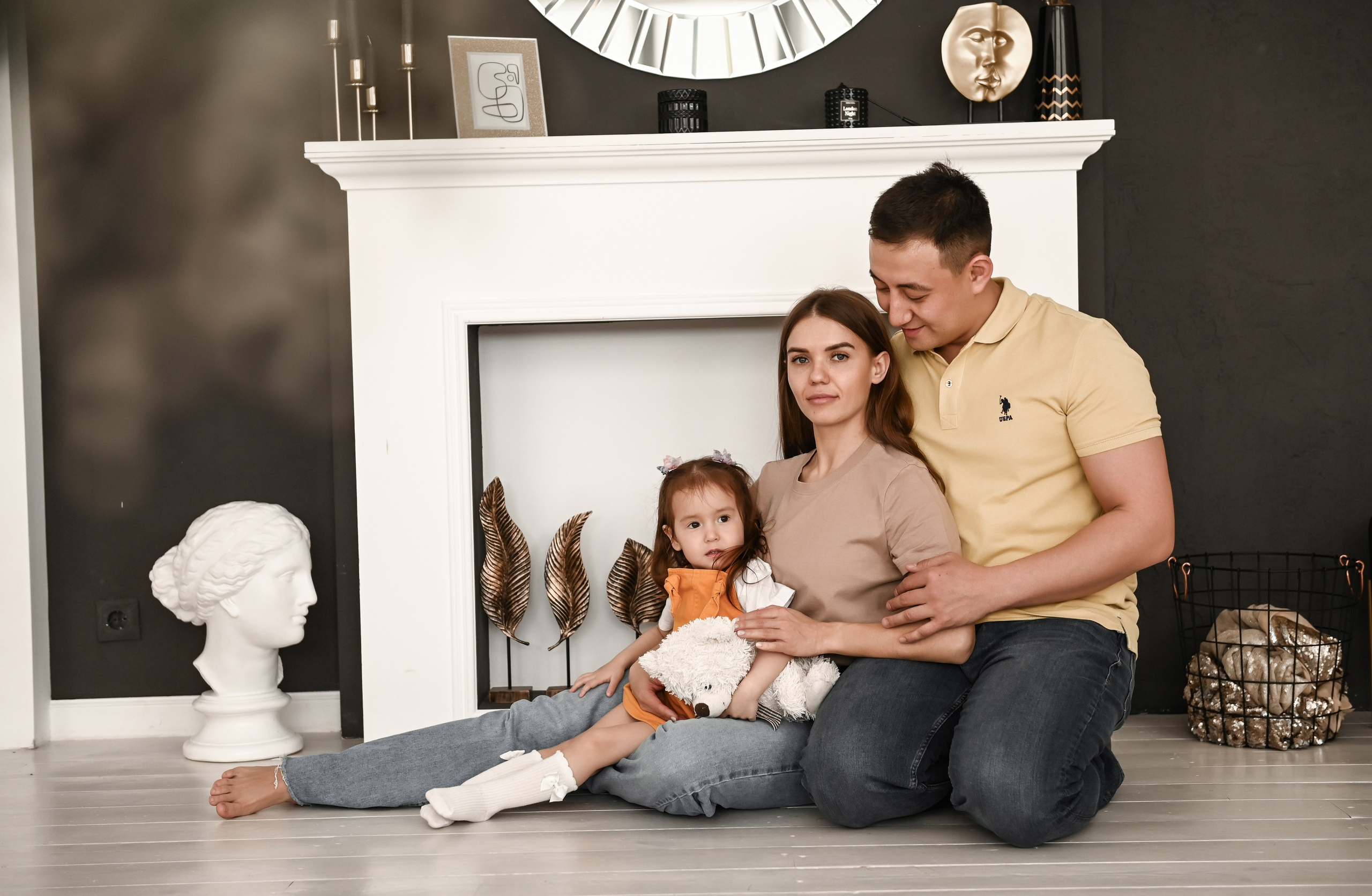 Семейная студийная  фотосессия 2. Свадебный, семейный, детский, контент фотограф в Омске Максим Ильин