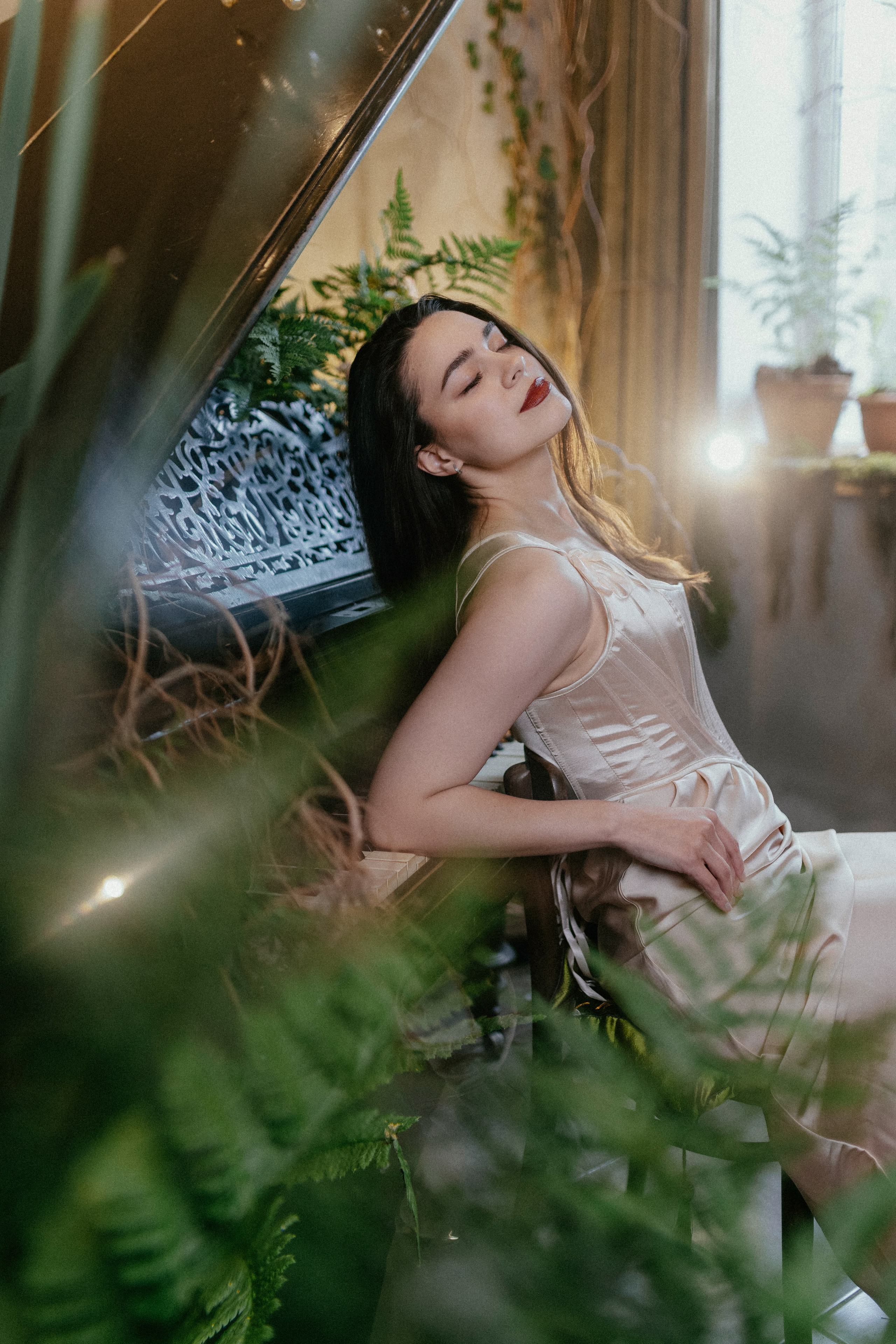 Фотостудия Зачарованный сад в Екатеринбурге — Студия с роялем для незабываемых фотосессий. Фотостудия «Зачарованный Сад» в 20 минутах от центра Екатеринбурга