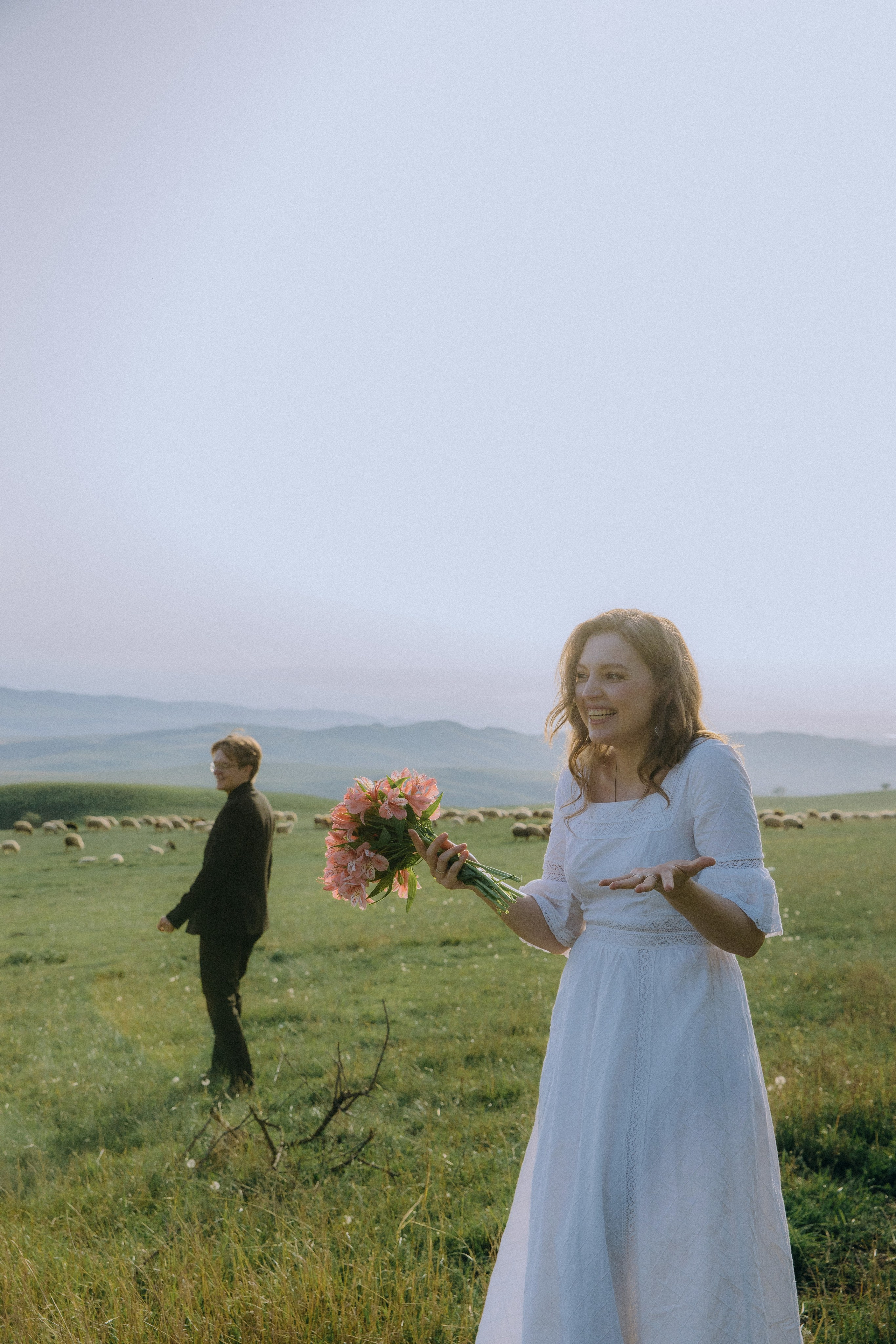 Свадебная фотосессия в Гареджийской пустыни в Грузии. Свадебный фотограф Грузия Тбилиси