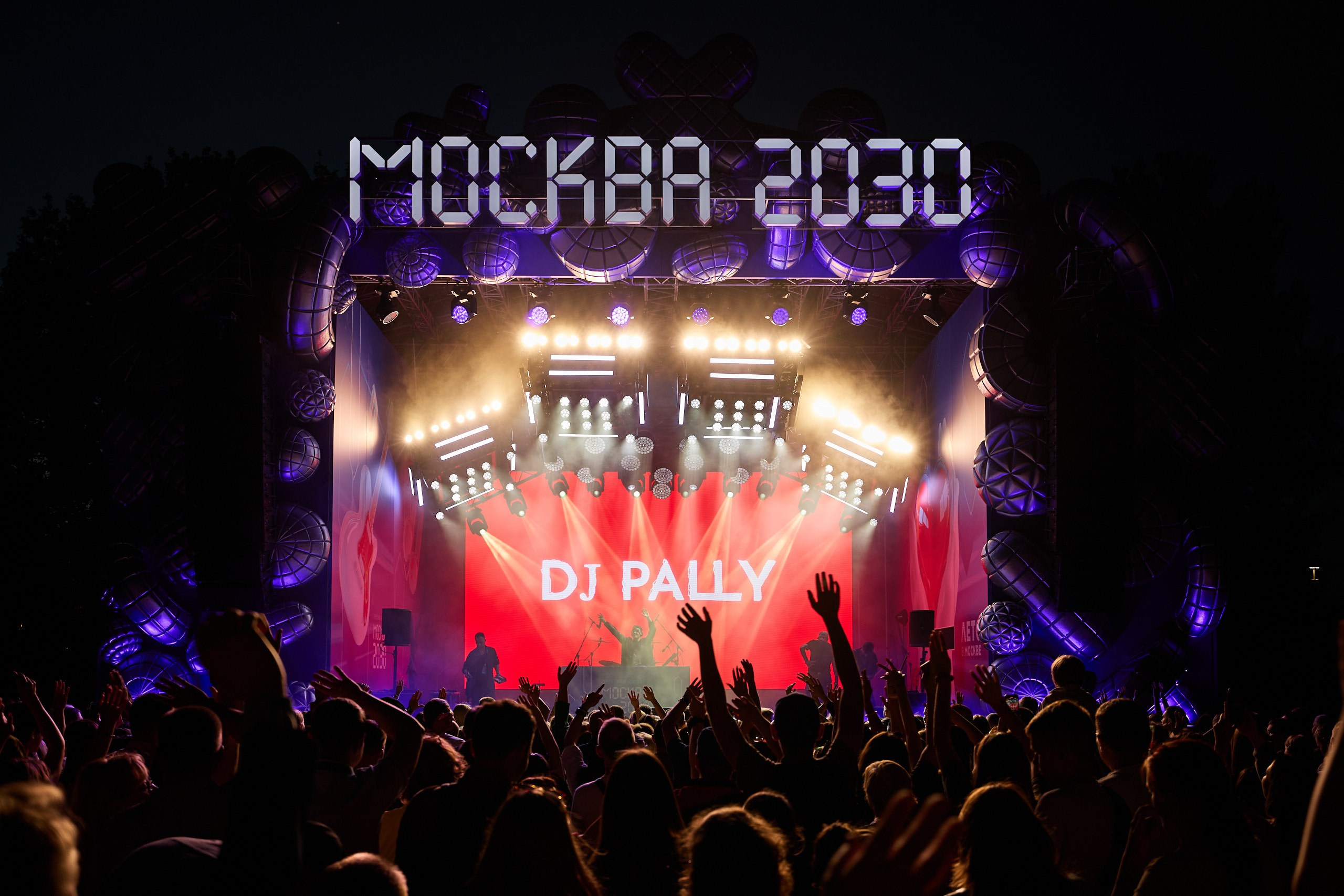 Проект Москва 2030. Репортажный фотограф в Москве, Сочи и Санкт-Петербурге