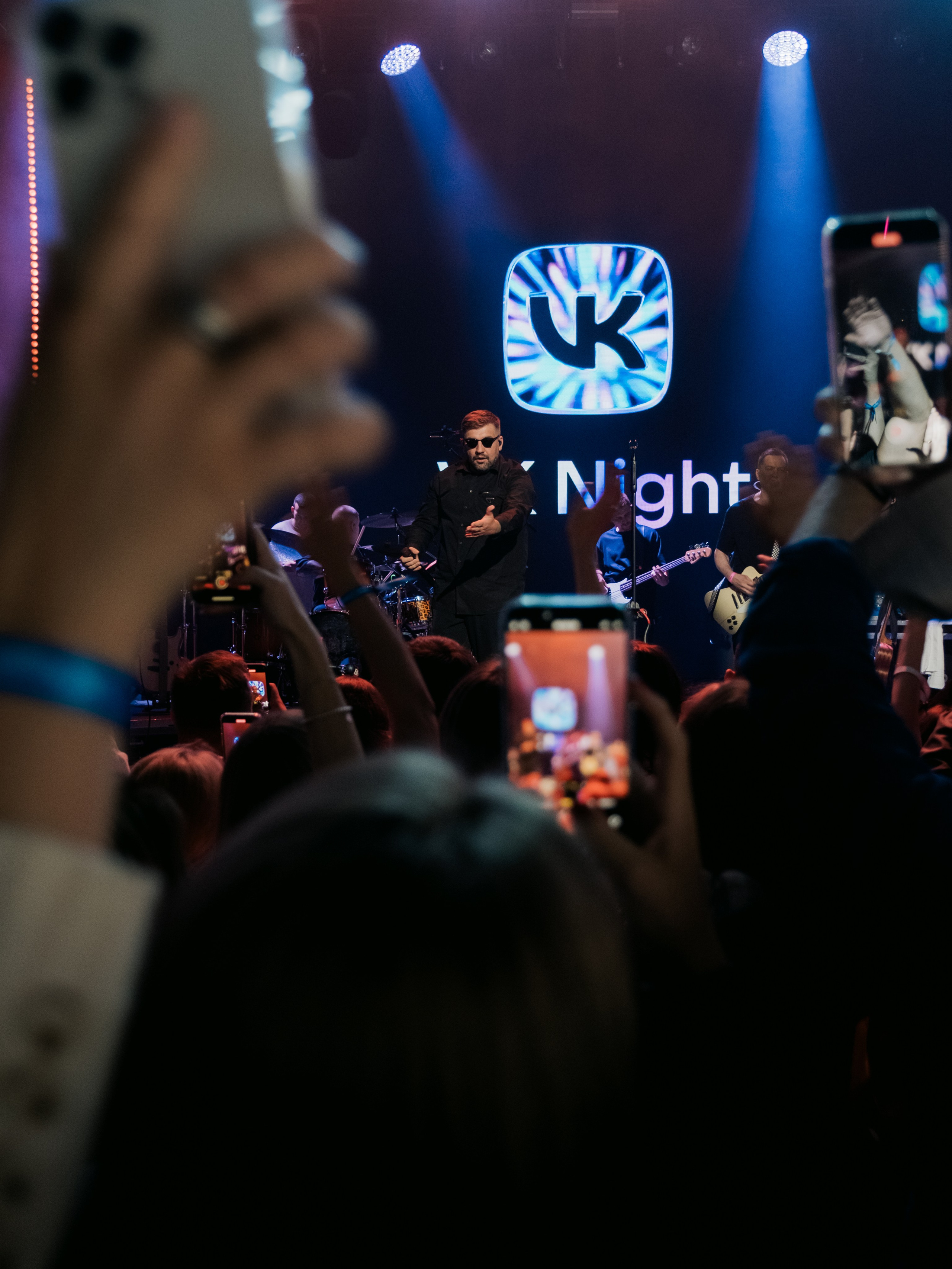 VK NIGHT SPb. Репортажный и портретный фотограф в Москве Илья Спиридонов