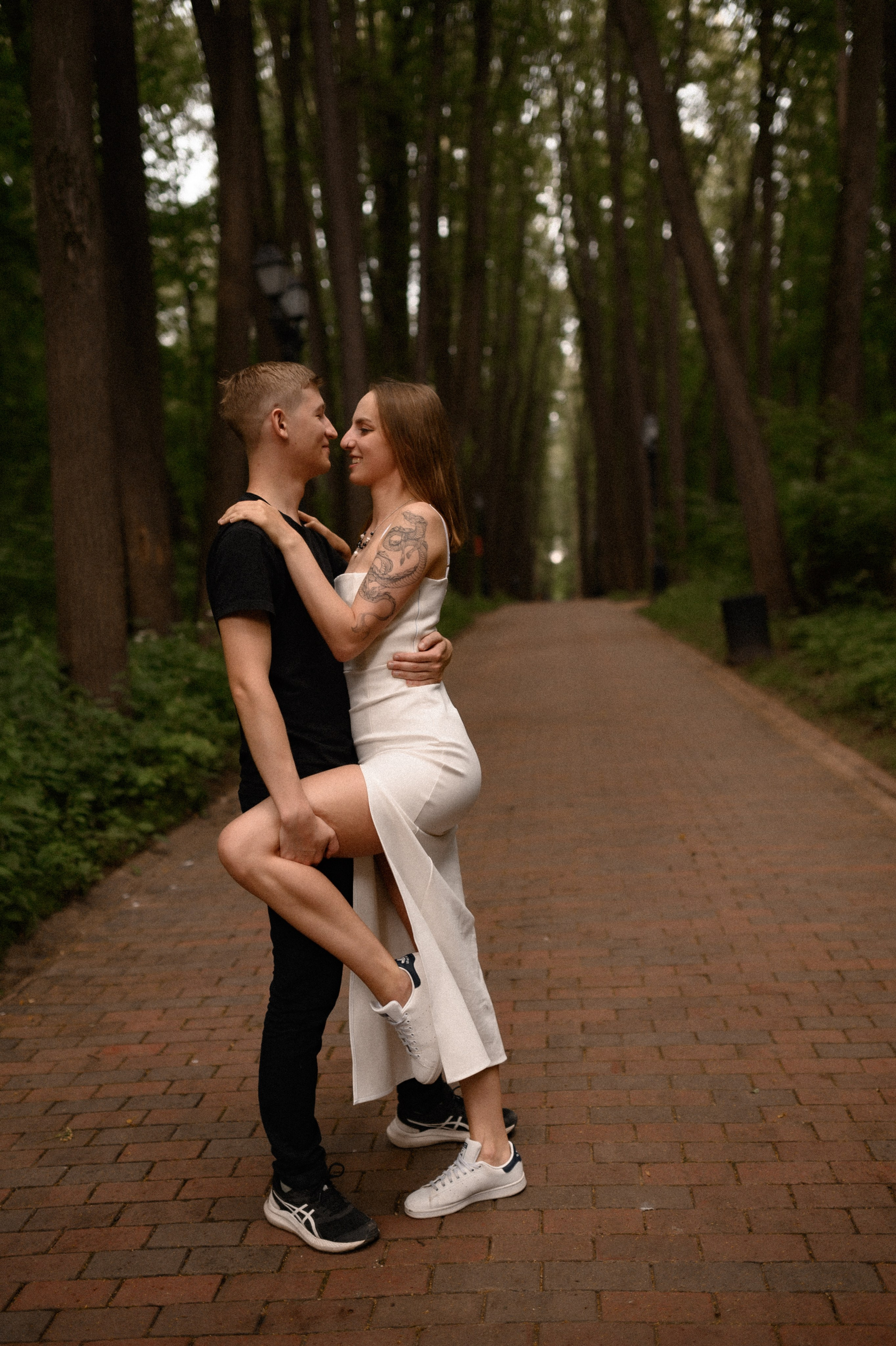 Толя и Настя. Царицыно. Семейный и свадебный lifestyle-фотограф в Москве Мария Петрова