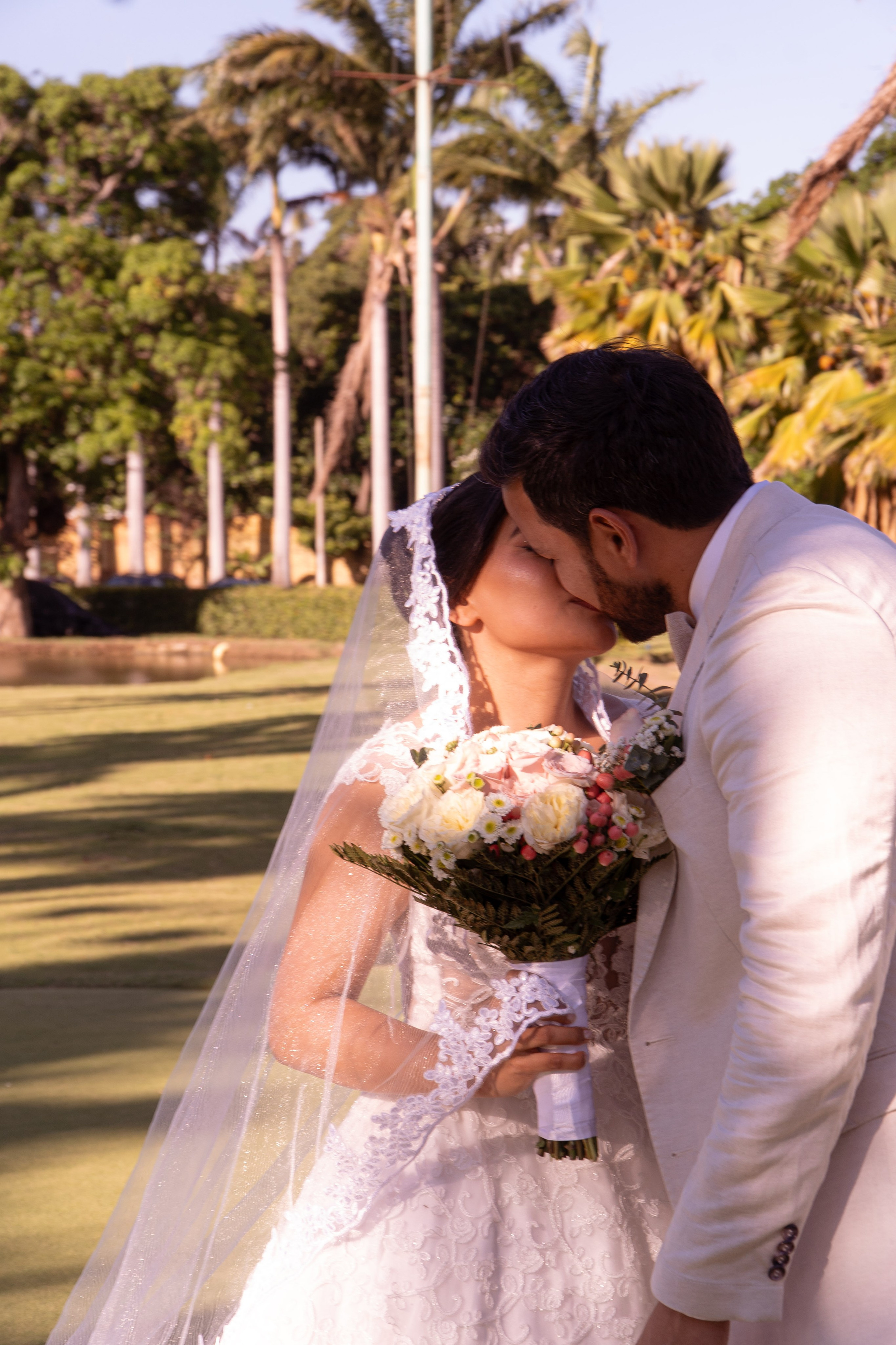 Carola & Gerson. Wedding Photographer in Barcelona and Medellin