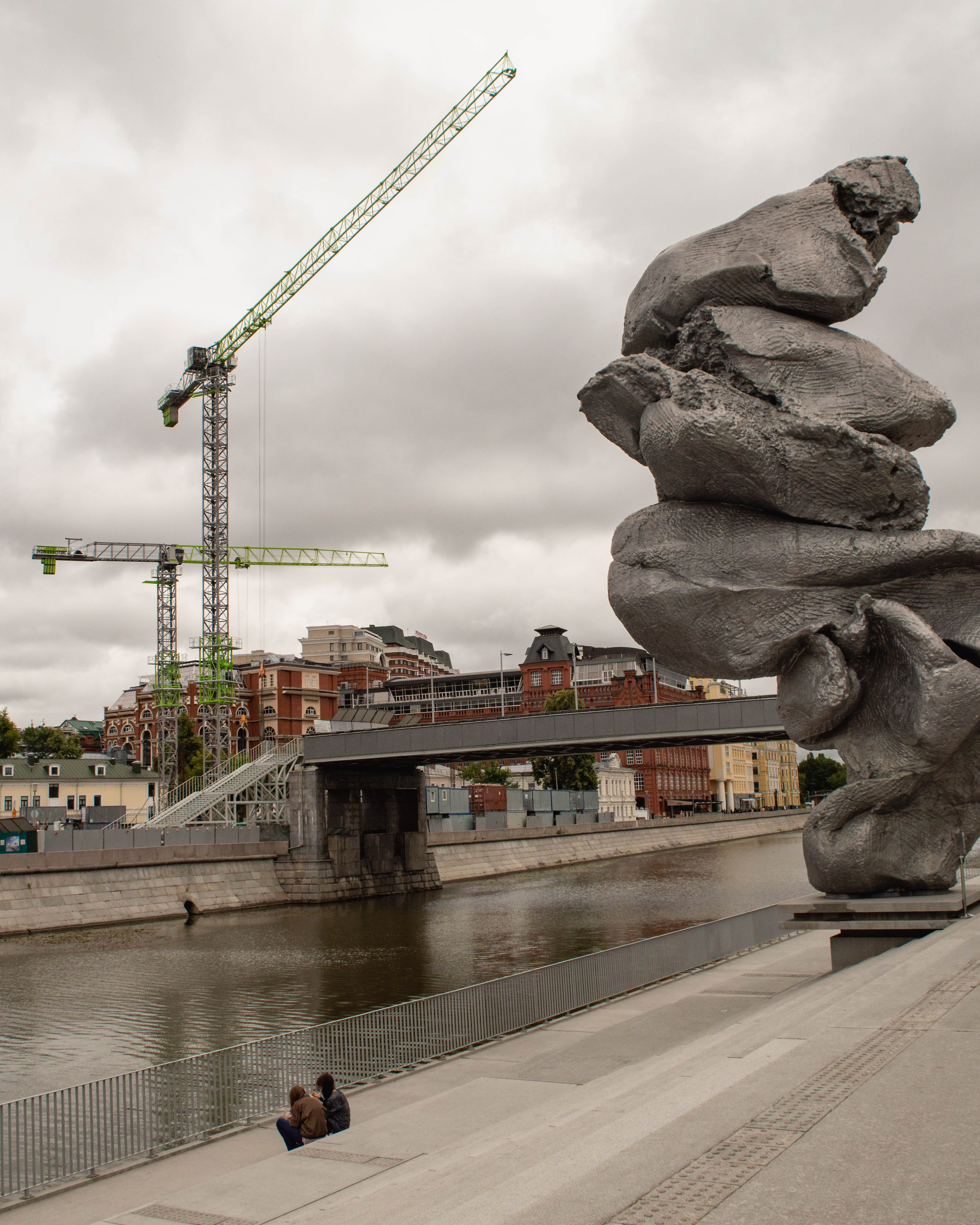 Многослойность городского пространства. Фотограф Анастасия Лощакова в Москве