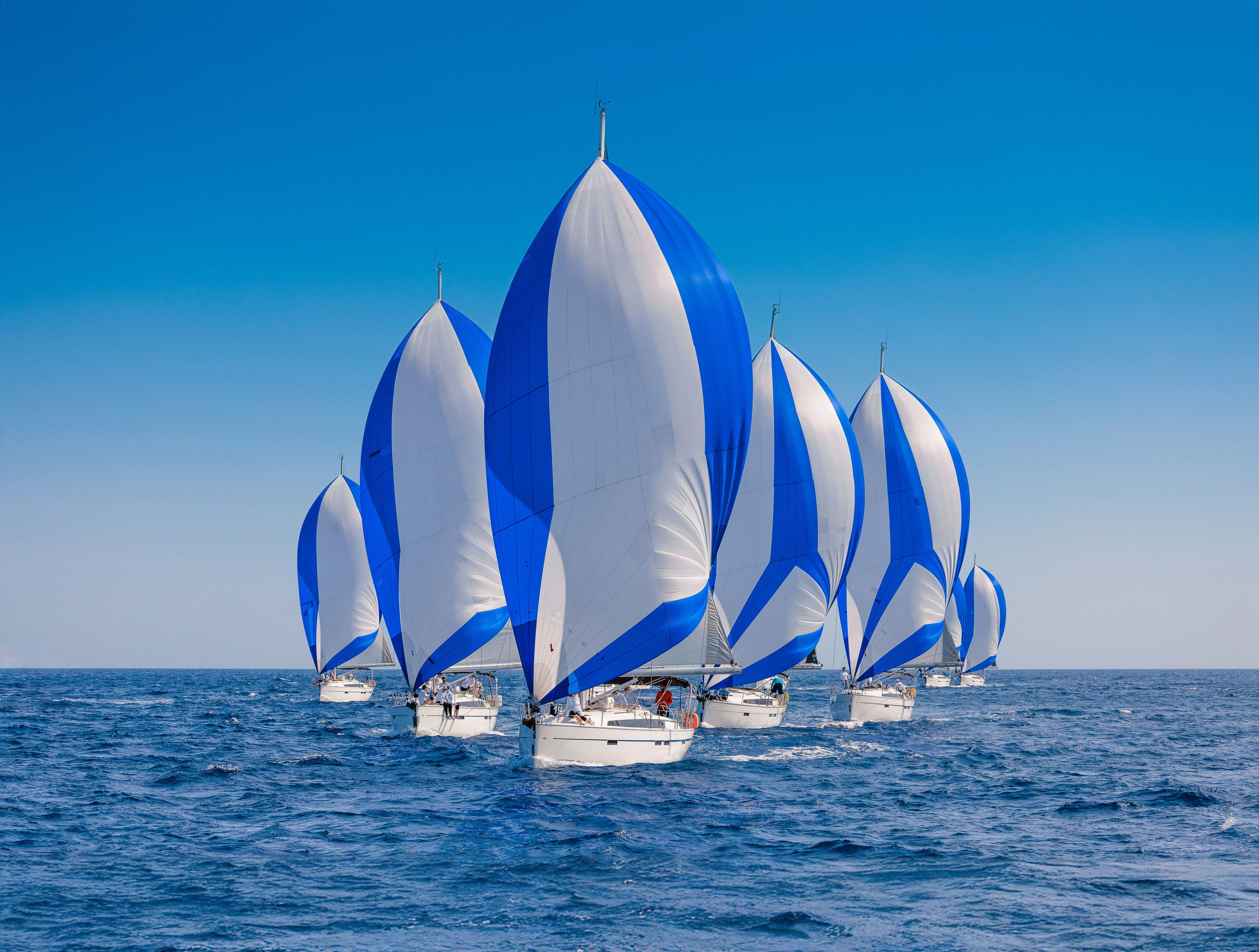 ЯХТЫ / МОРЕ / ПУТЕШЕСТВИЯ. Сложная съёмка для бизнеса b2b / Яхтенный фотограф / Корпоративные календари / Промышленная съёмка / Спортивный репортаж