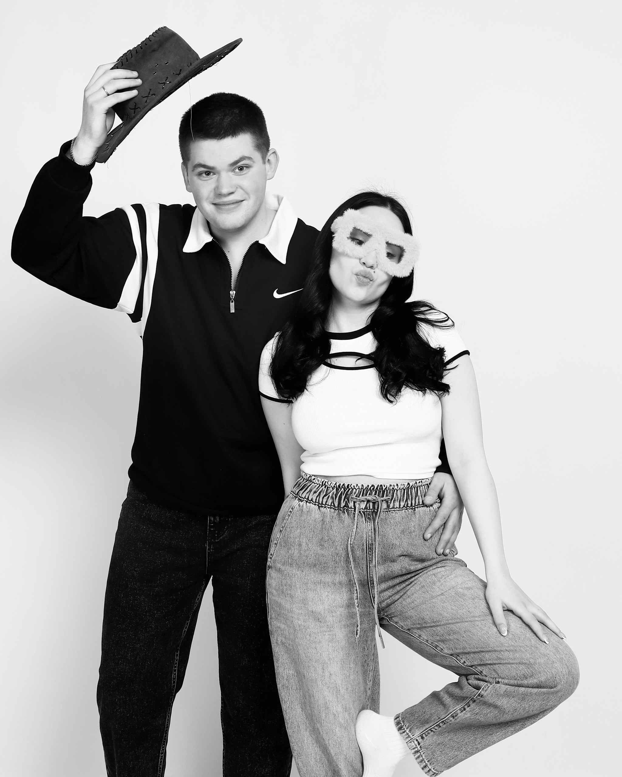 Реальные фотографии наших гостей. Фотостудия самообслуживания. Студия без фотографа в Твери