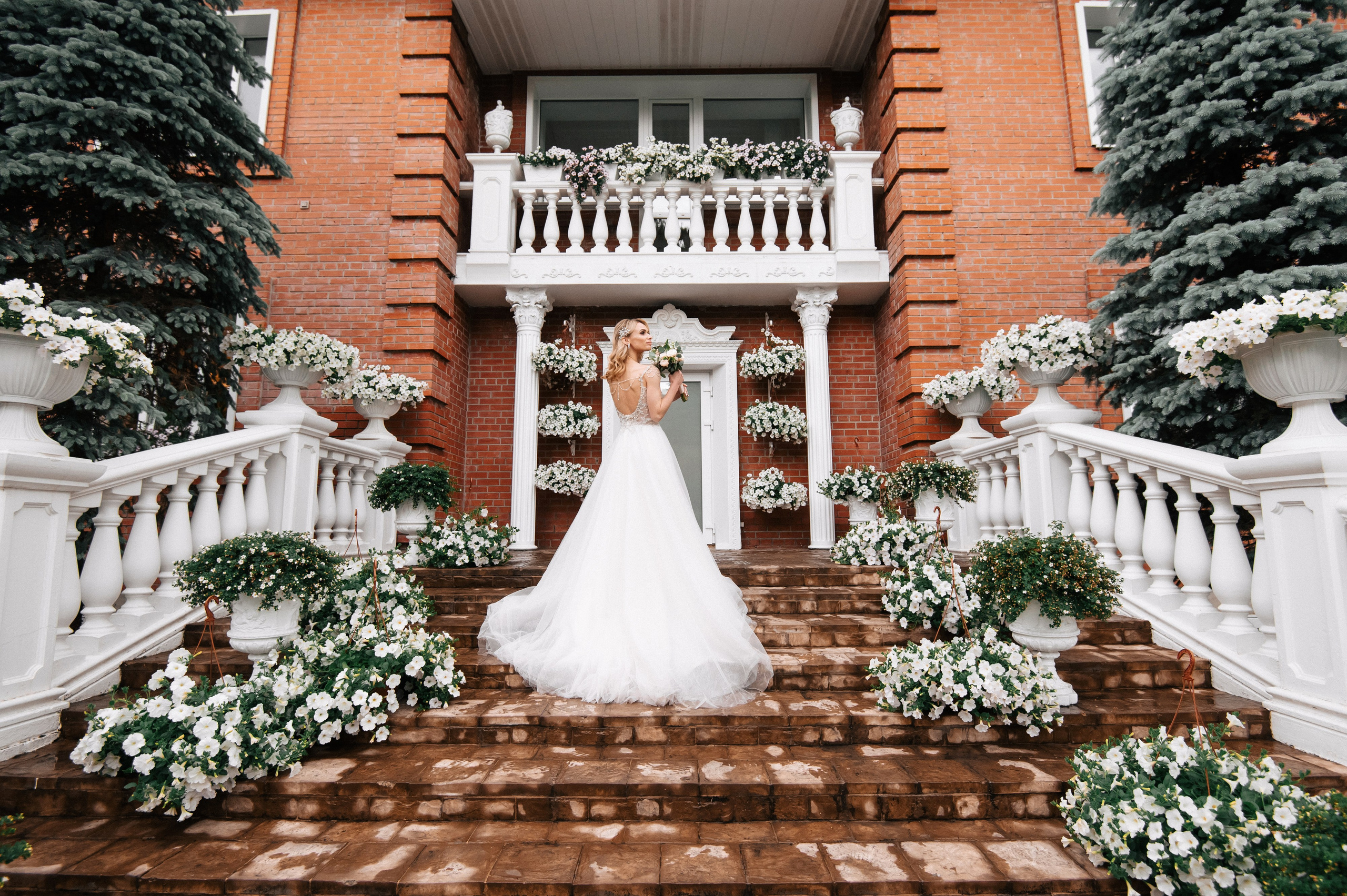 Бронирование свадебных дат на 2025 год