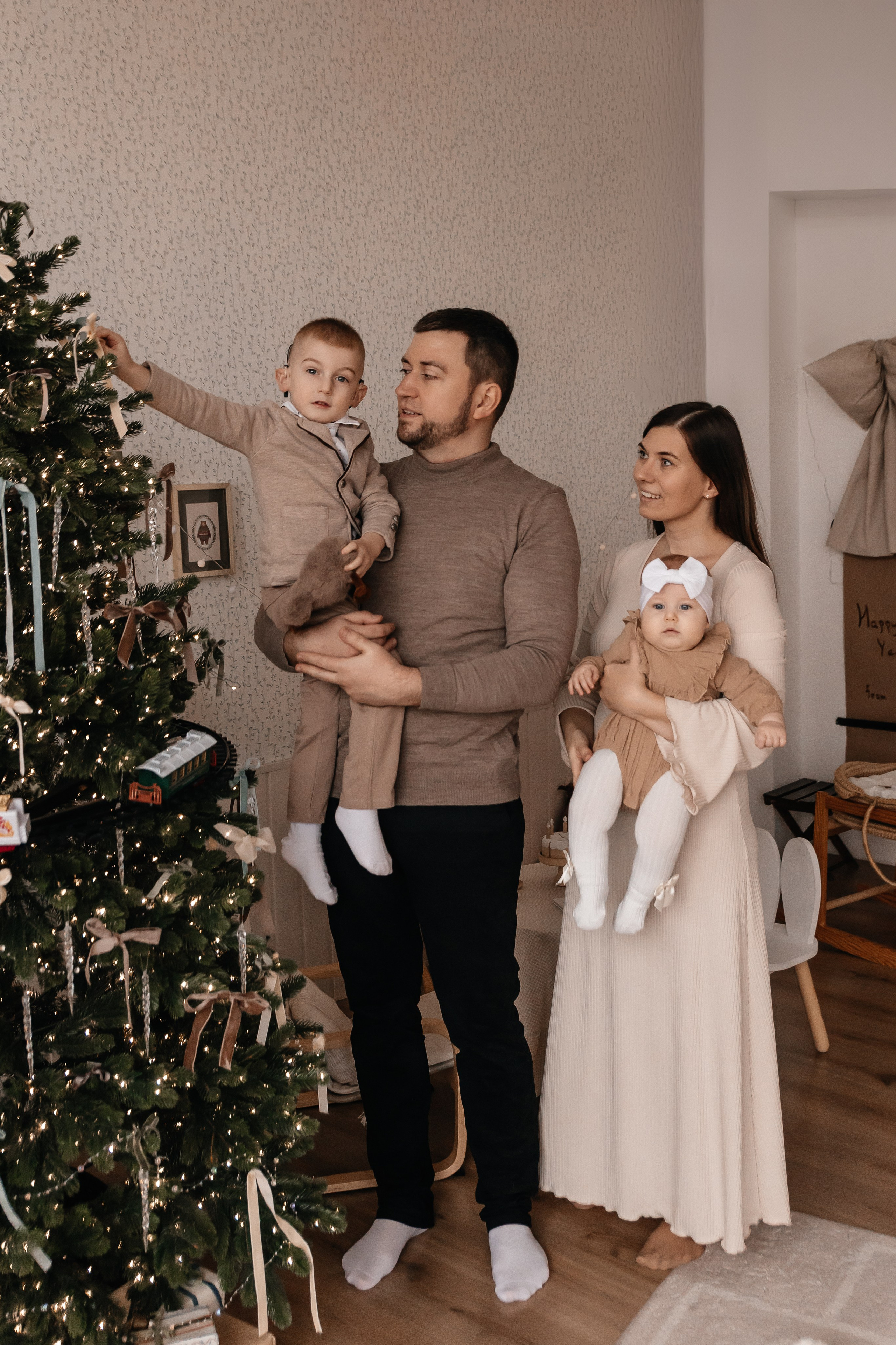 Наталия, Сергей, Максим и Настя. Семейный фотограф Минск Усова Ольга