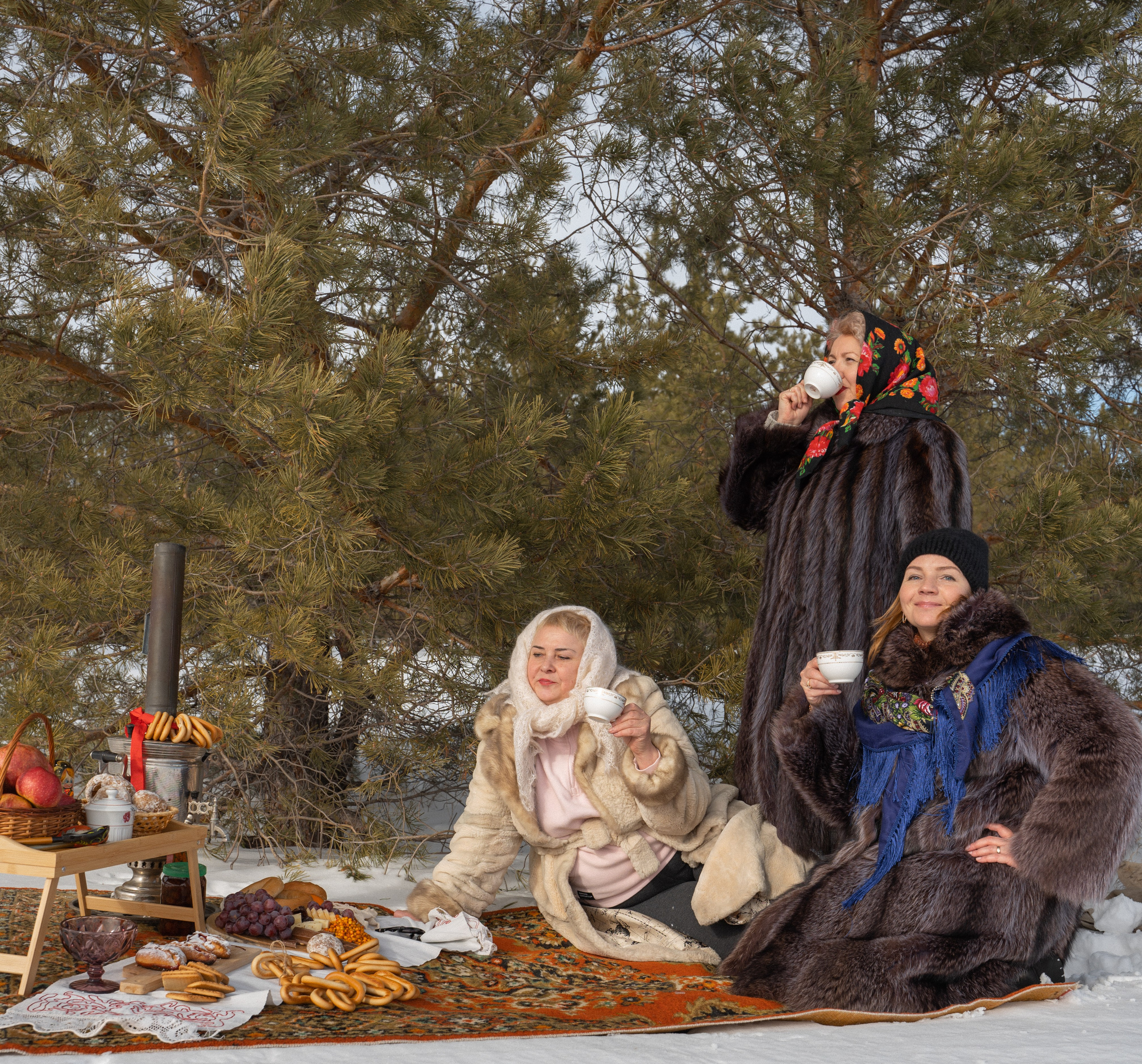 Подружки. ФОТОГРАФ/РУДНЫЙ/КОСТАНАЙ