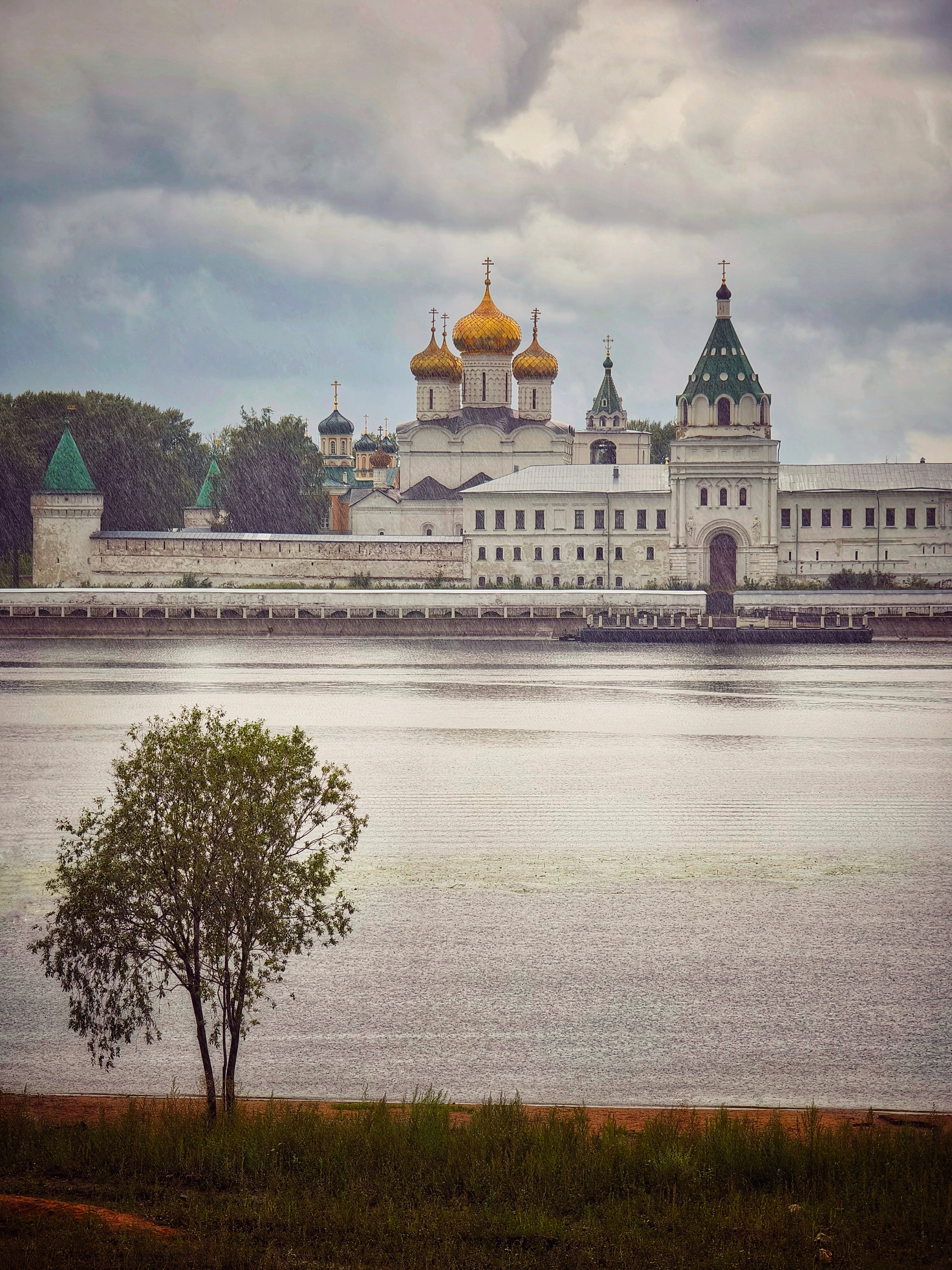 Плёс: фотоальбом о путешествии — Волга, деревянная архитектура, местная кухня и колорит | Летние пейзажи