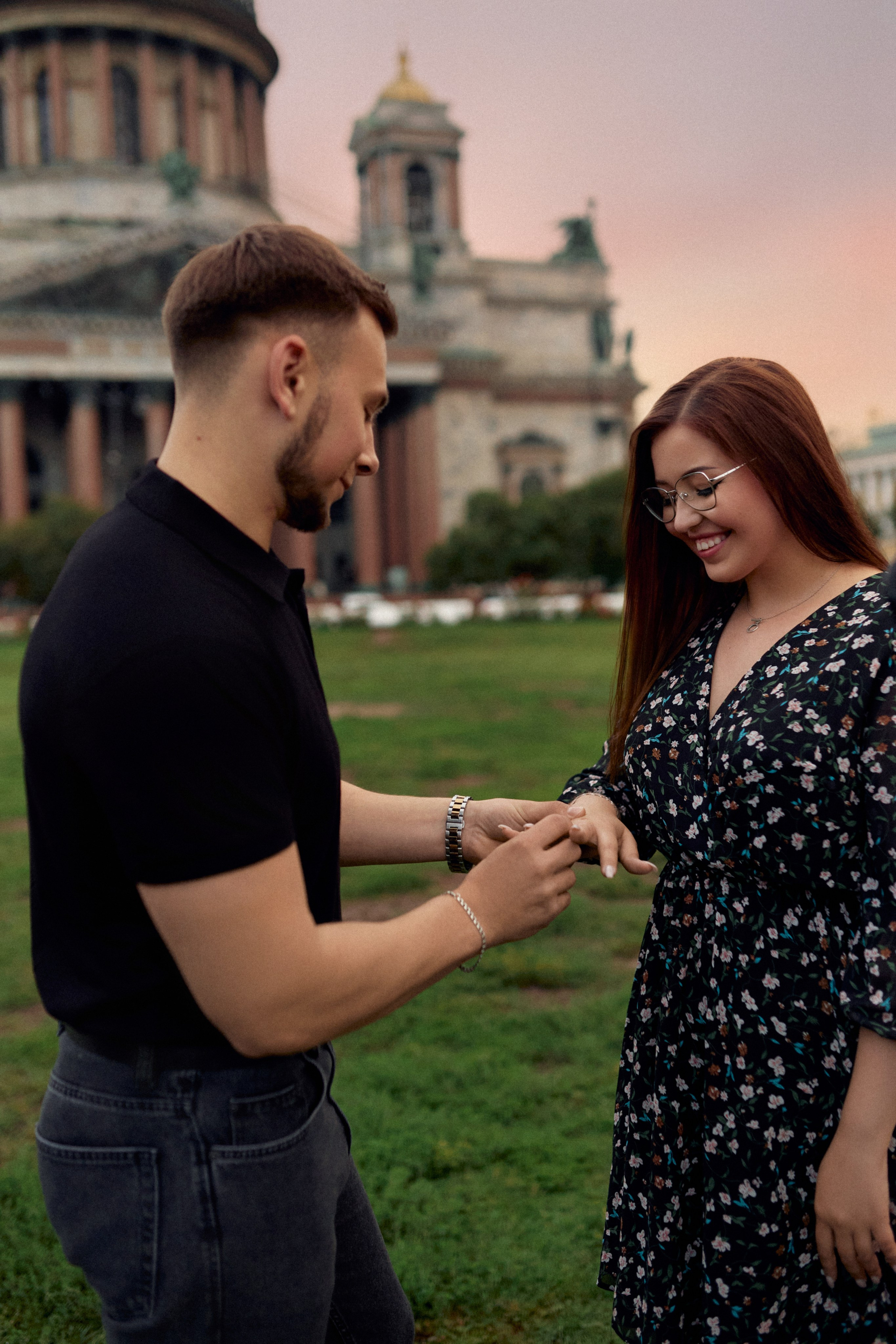 Предложение у Исаакиевского собора. Сестры Карабаза. Фотографы и ретушеры в Москве и Санкт-Петербурге