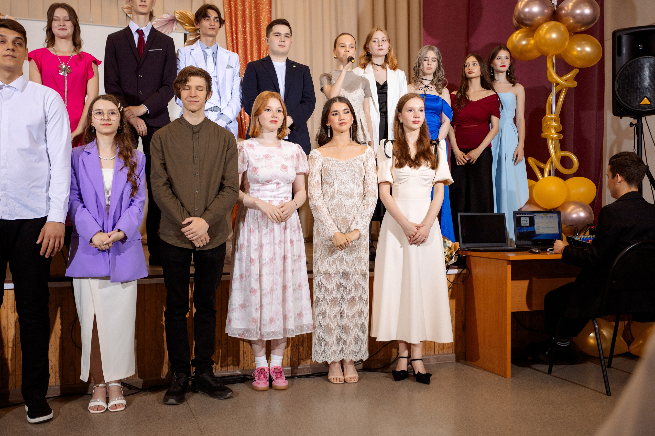 ВРУЧЕНИЕ АТТЕСТАТОВ: Пример. Все фото. Профессиональный фотограф в Ижевске Леша Петров