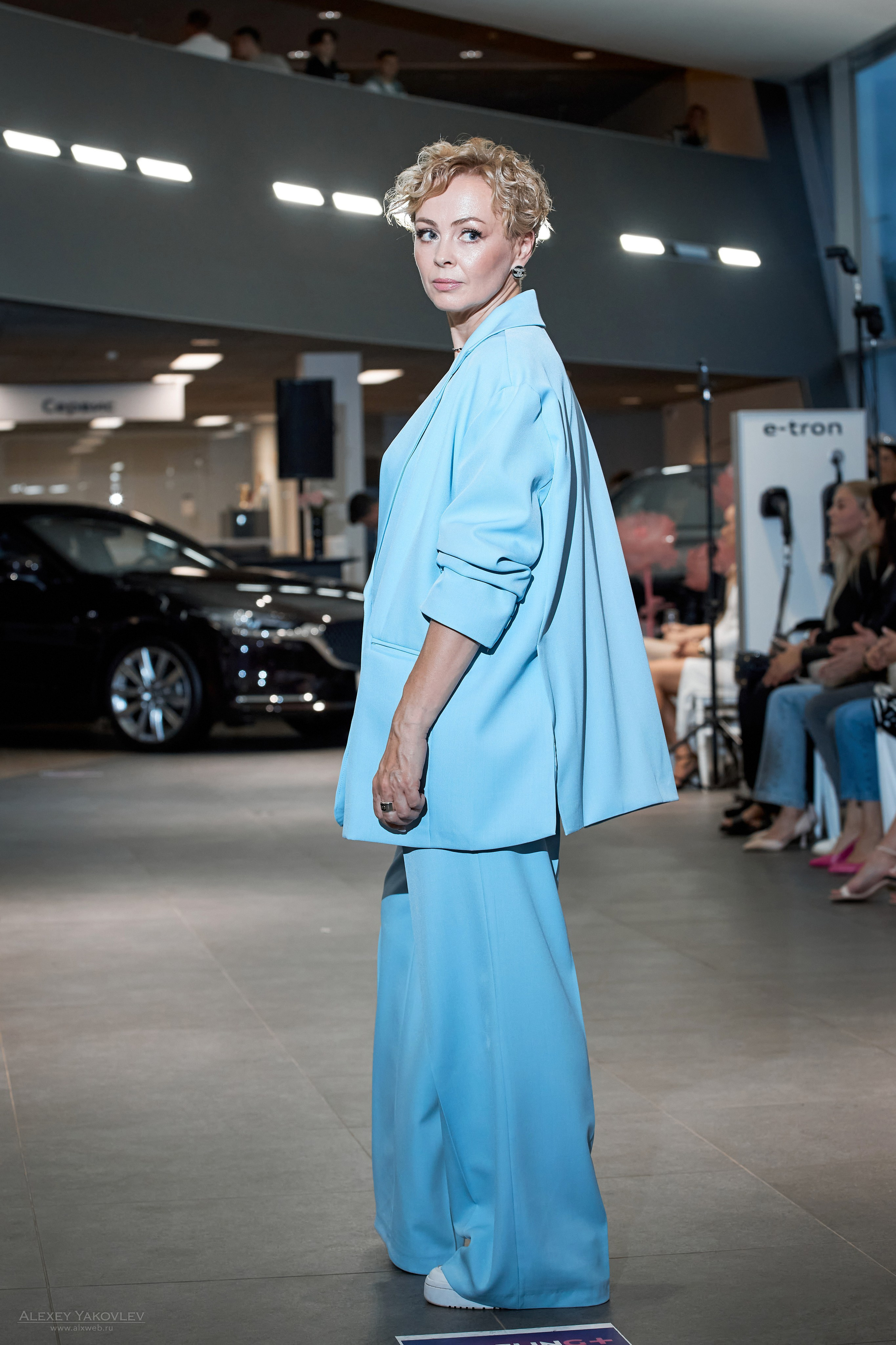 Модный показ PRE-FALL модельной школы Modeling+. Фотограф Алексей Яковлев