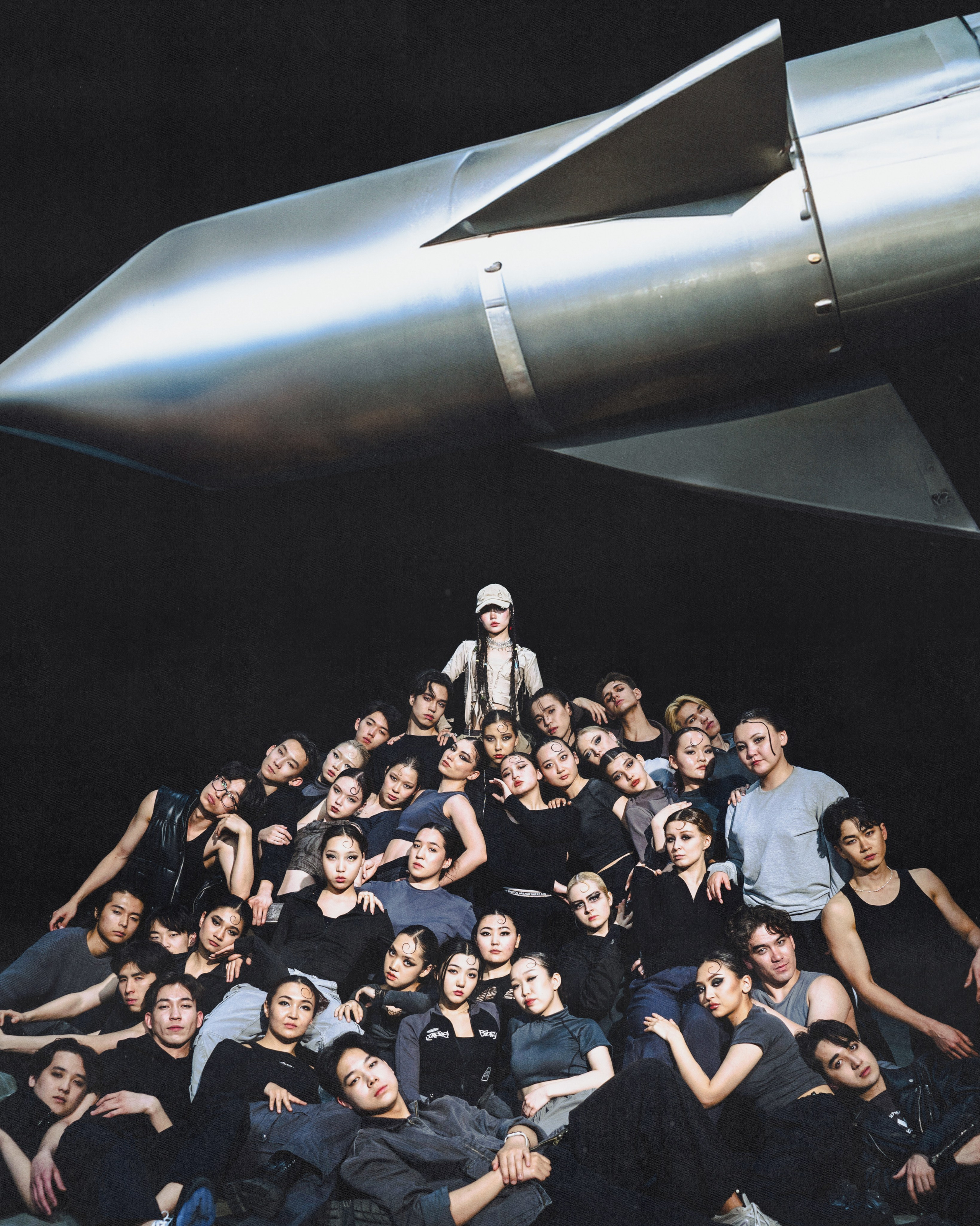 MONA x JENNIE. Главная