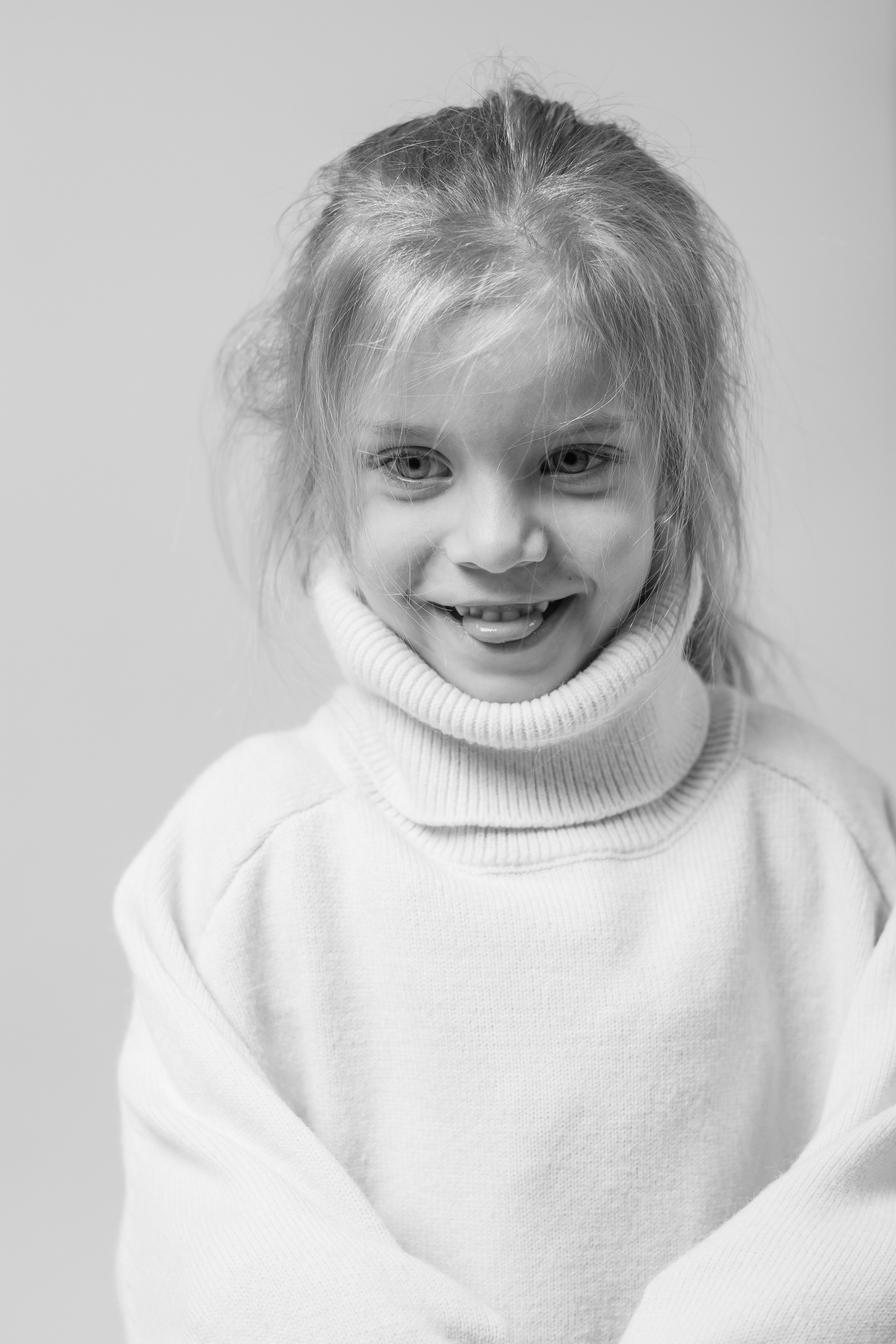 Минималистичная студийная семейная фотосессия. Семейный и детский фотограф Кущ Наташа