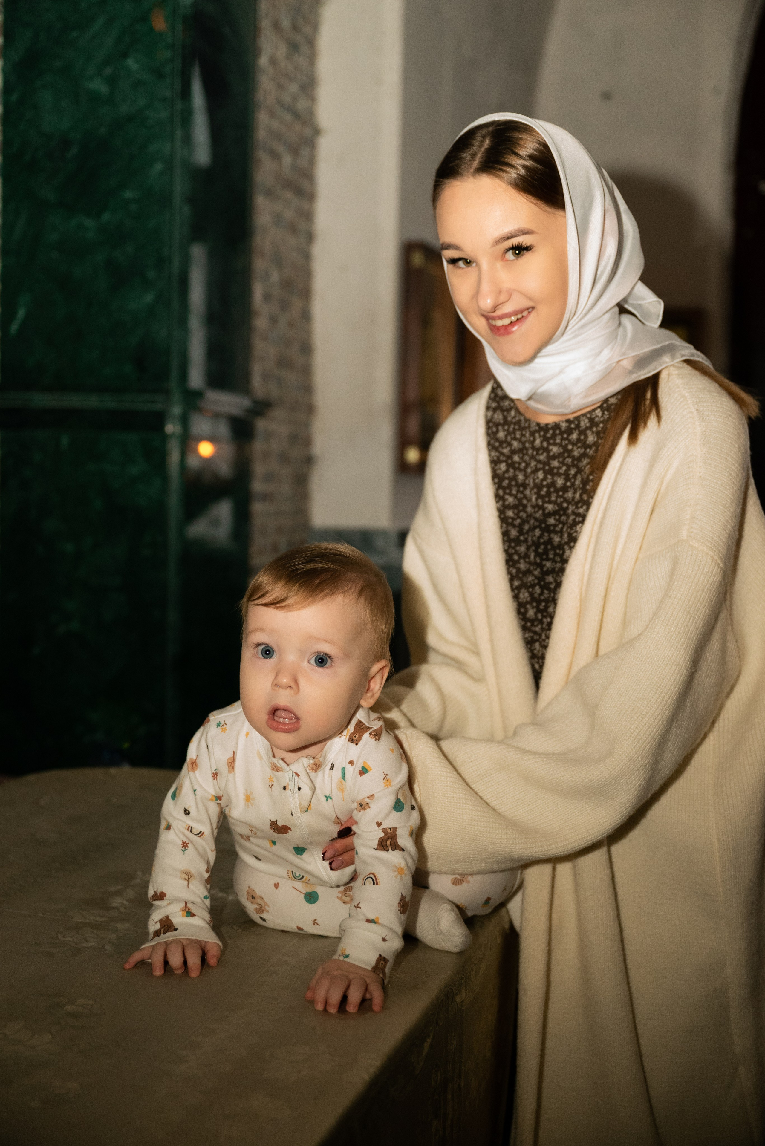 Крещение в Церкви святителя Стефана Пермского в Южном Бутово. Фотограф Ксения Огородова портфолио