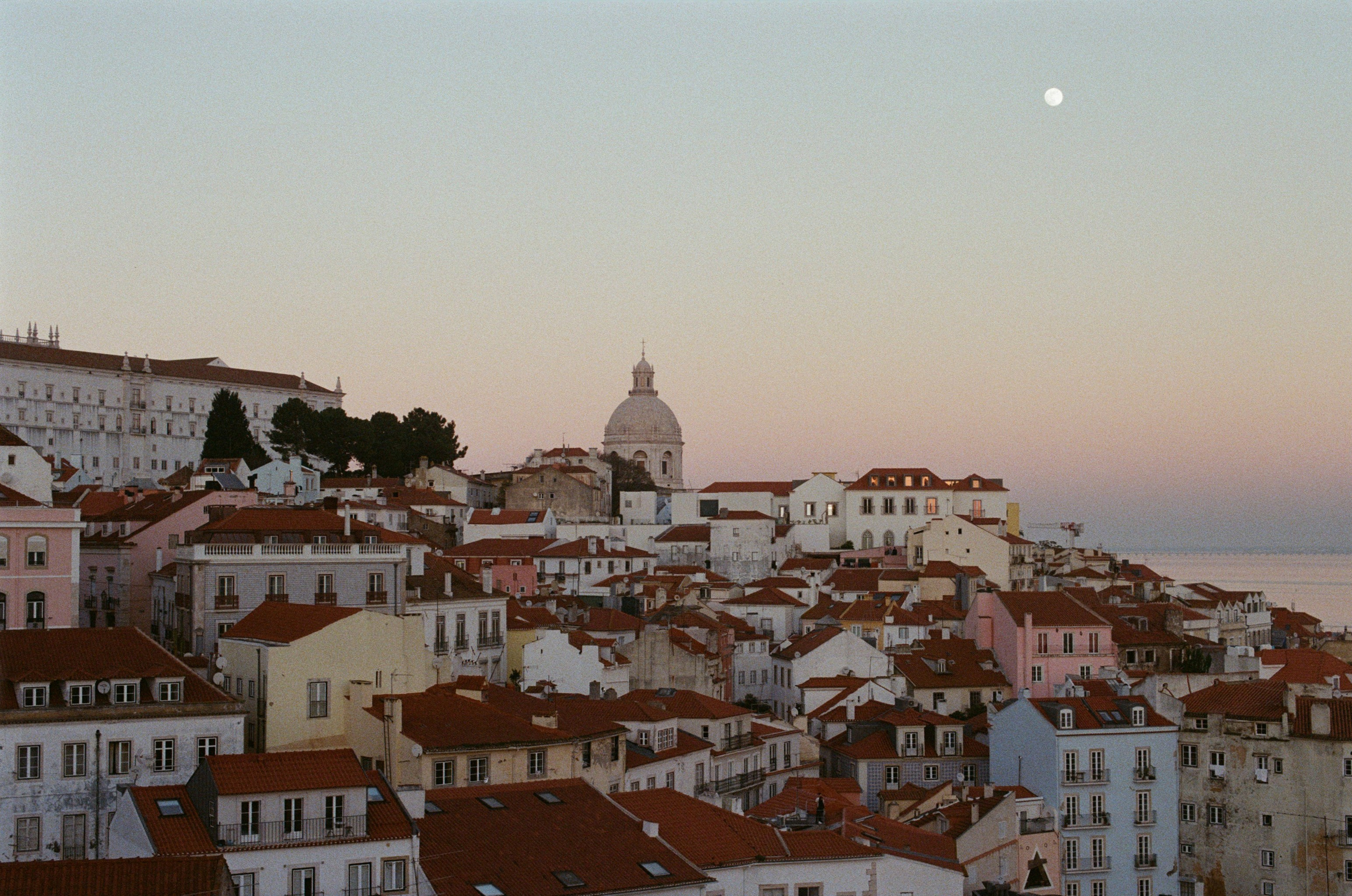 I think i'm ok // portugal, lissabon. EVER EXPOSED