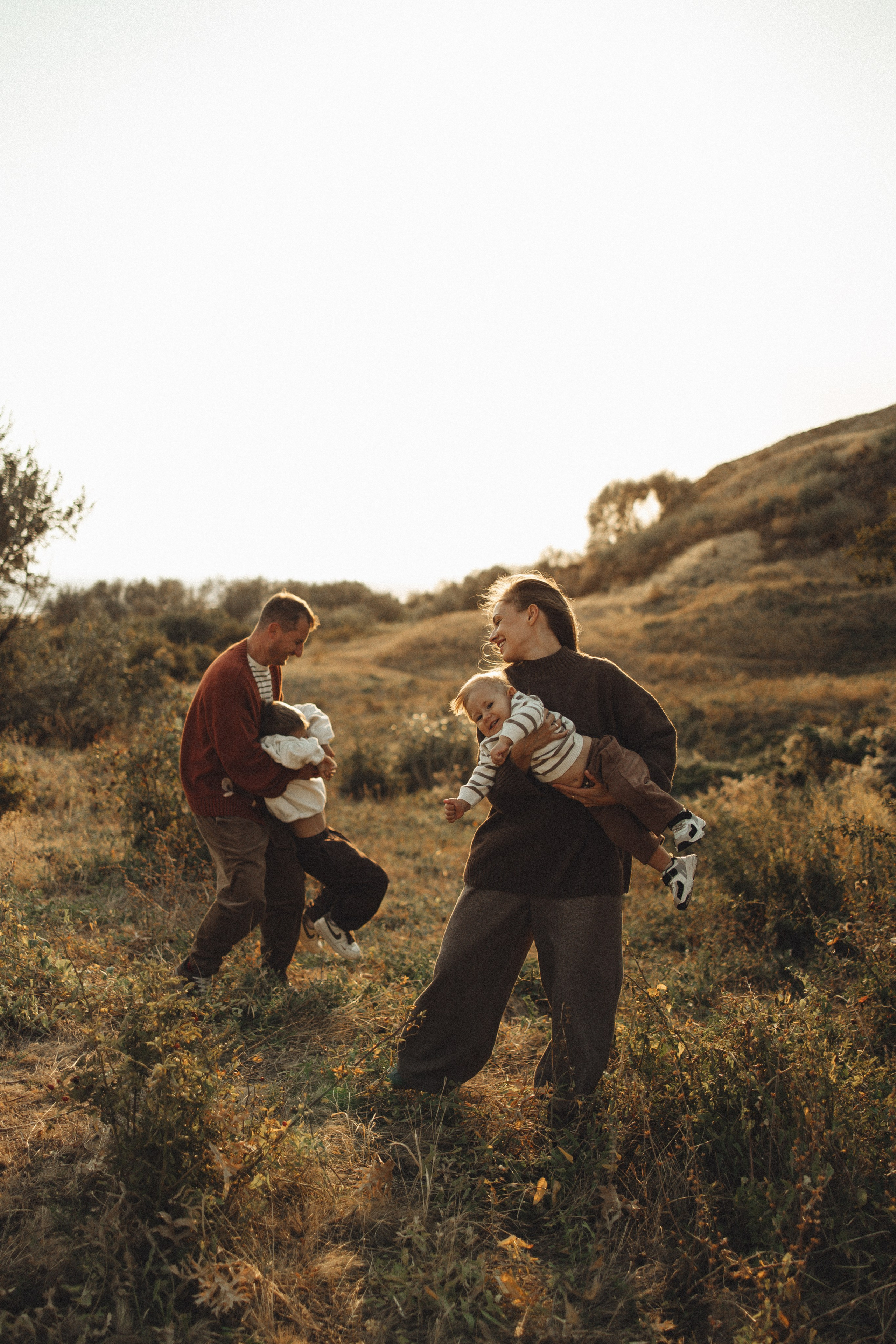 Семейная история, закат в Мержаново. Семейный и детский фотограф, таганрог, ростов-на-дону