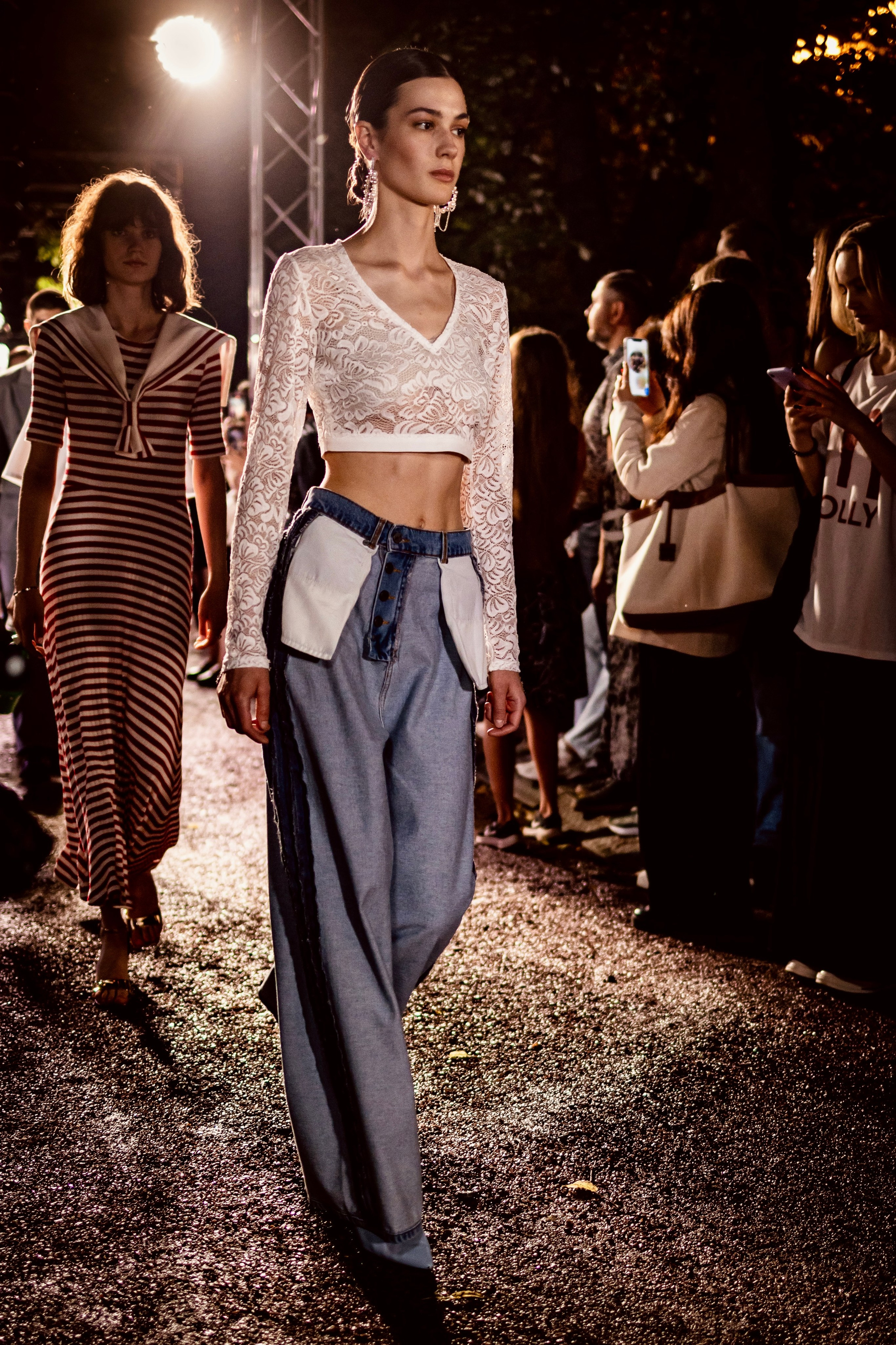 Фото с показа российских брендов на Патриках. Фотосессии и репортаж — Фотограф в Москве — Рина Серёгина