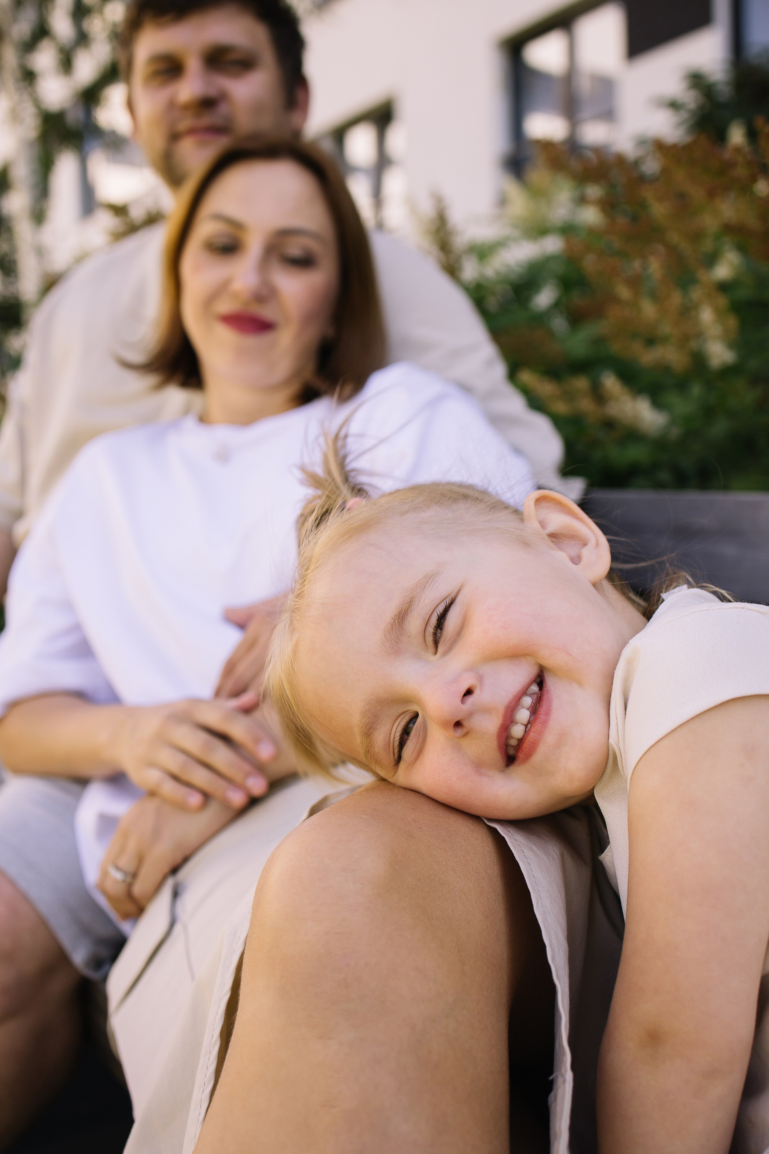 Семейная утренняя прогулка в Михайловском парк-квартале. Семейный фотограф в Томске Максимова Екатерина
