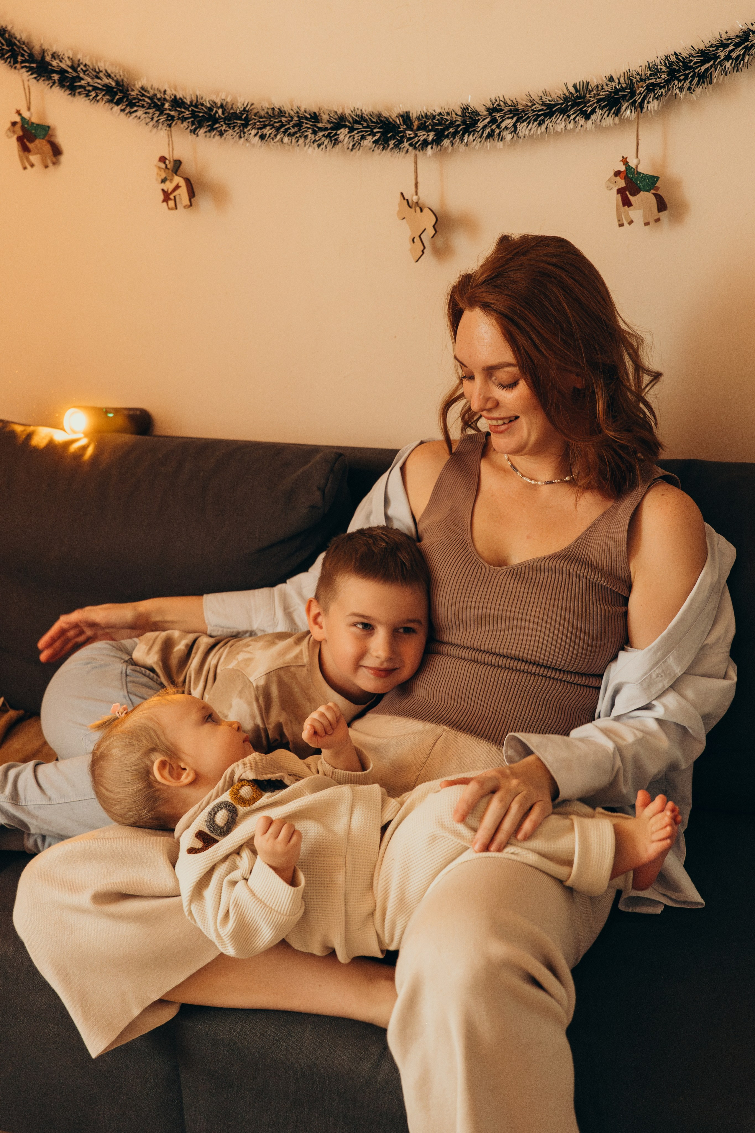 Анастасия, Ярослав и Асия