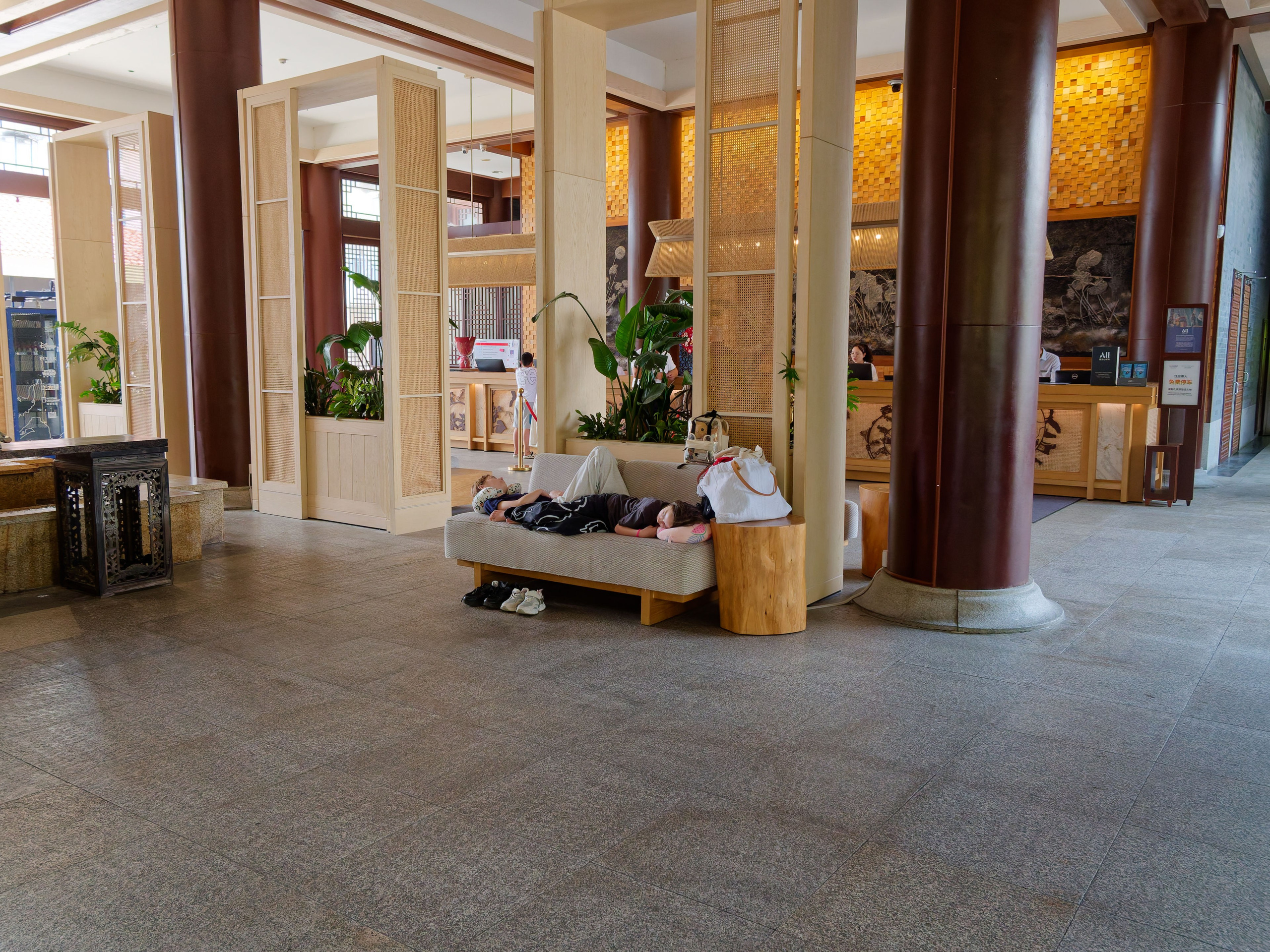 Хайнань 2026, первые впечатления. Фотопрогулки по Миру