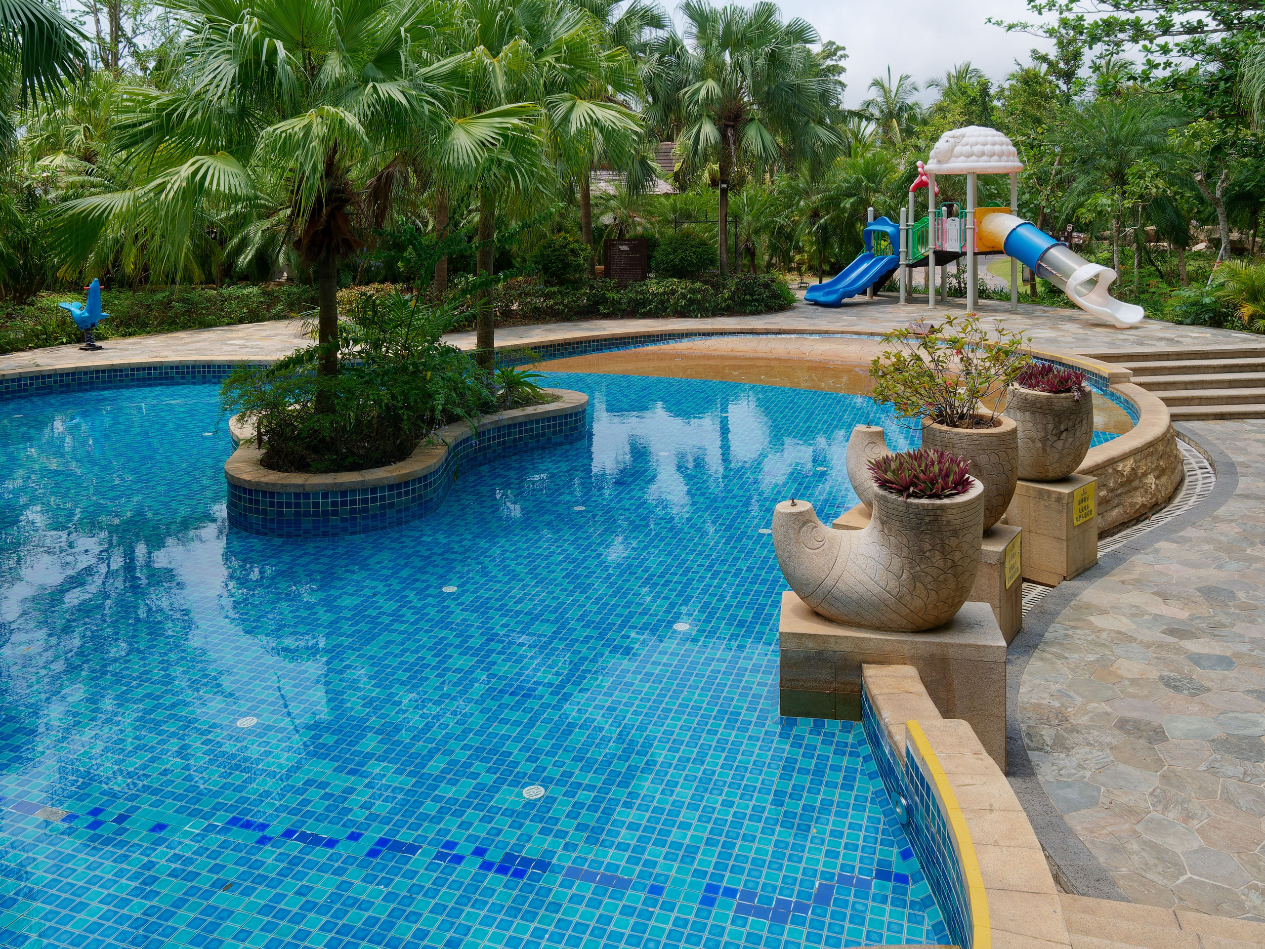 Хайнань 2026, отель «Stony Brook Villa Jianguo Resort Sanya 4*». Фотопрогулки по Миру