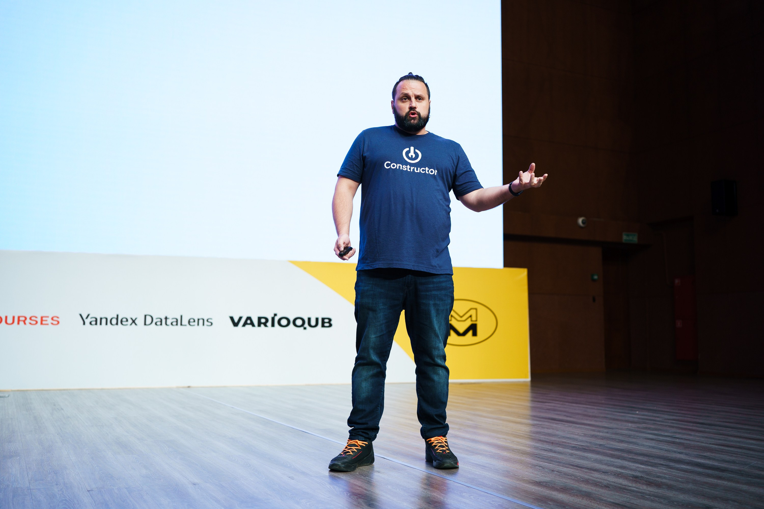 Aha! — 31 мая 2023. Фотобанк Матемаркетинг