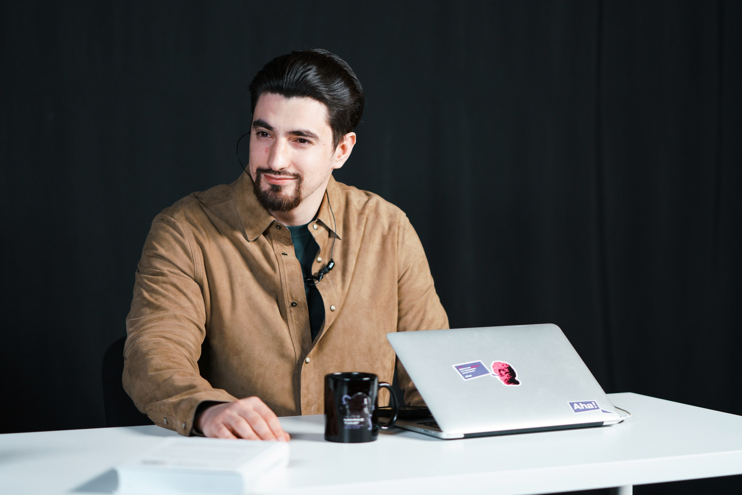 Aha! — 9 апреля 2021. Фотобанк Матемаркетинг