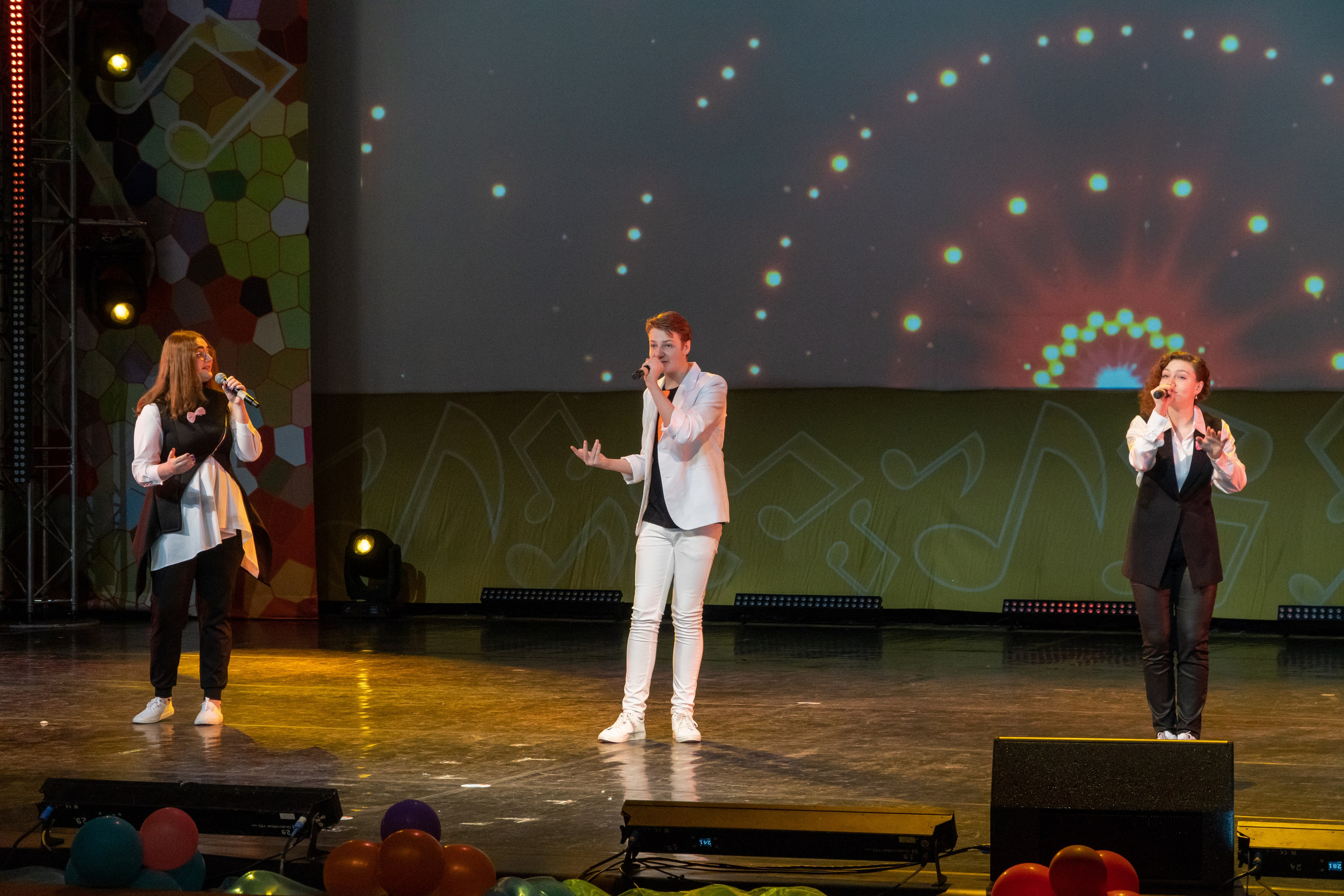 Съёмка концерта для Домисольки, большой концертный зал Космос. «Студия DRONAVT`s» — видеосъёмка и фотография г. Москва