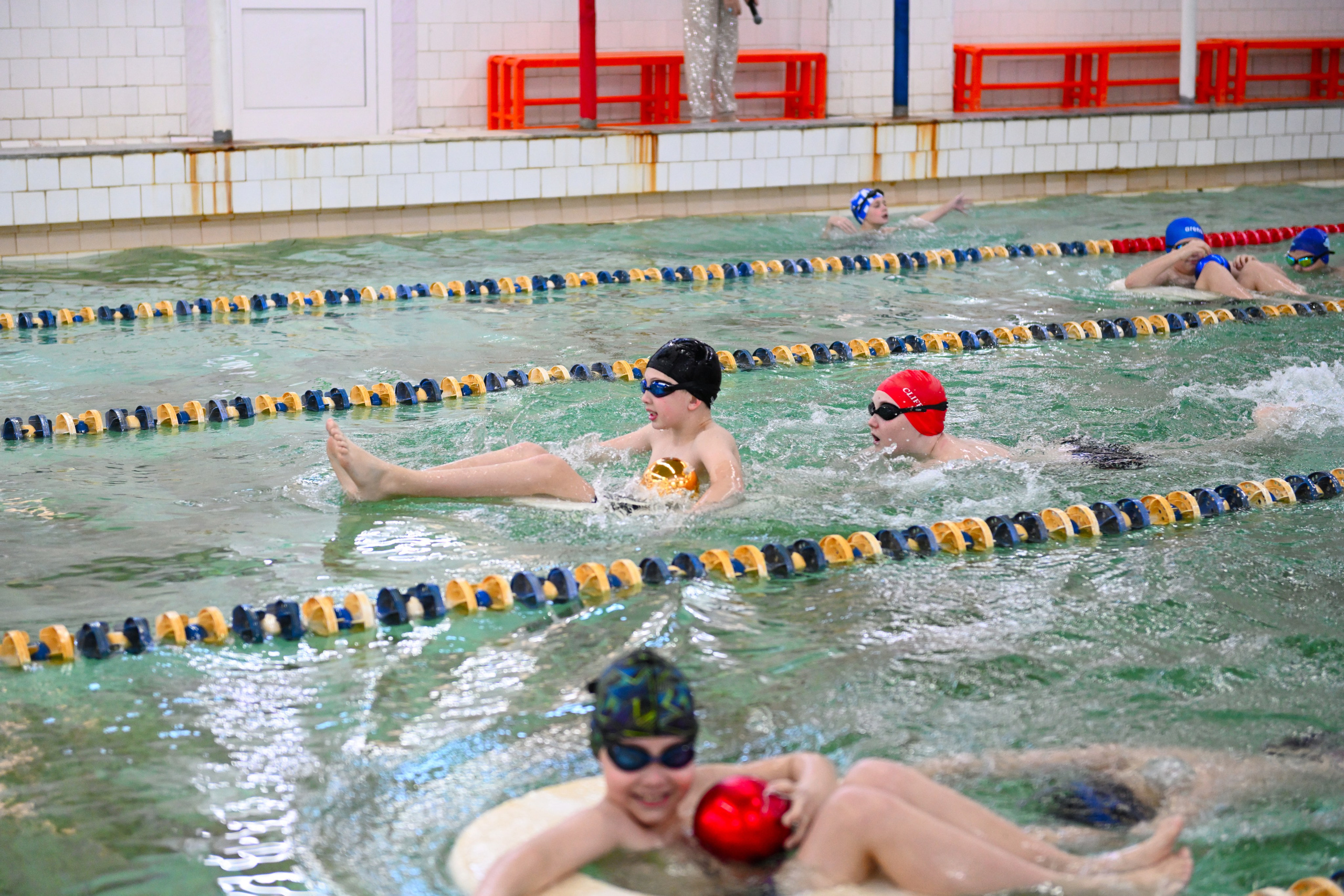 2025-12-20 Бассейн Урал НГ младшие. Снежинск фото Андрианов