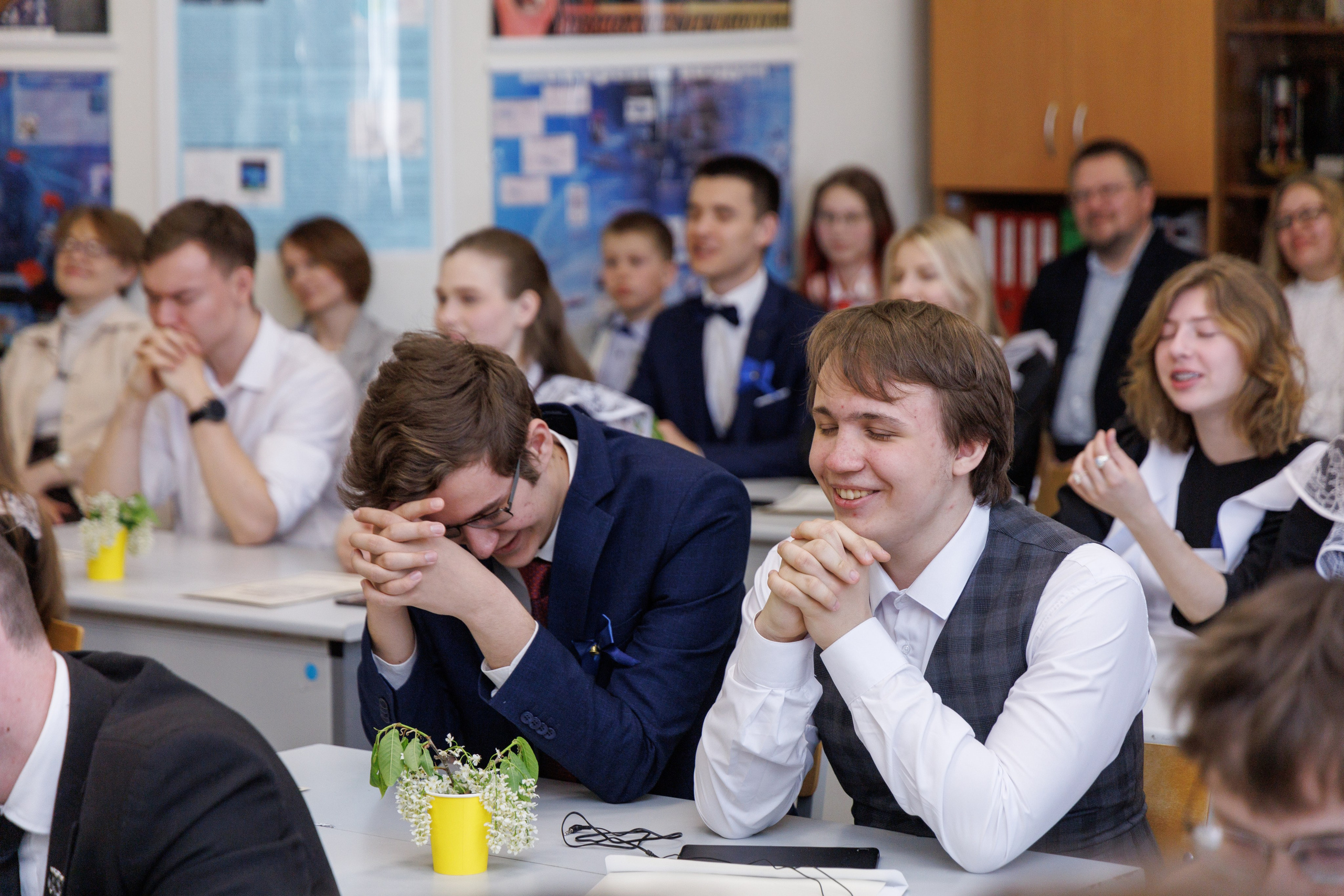 Последний звонок 9 гимназия. Фотостудия «Стрекоза»