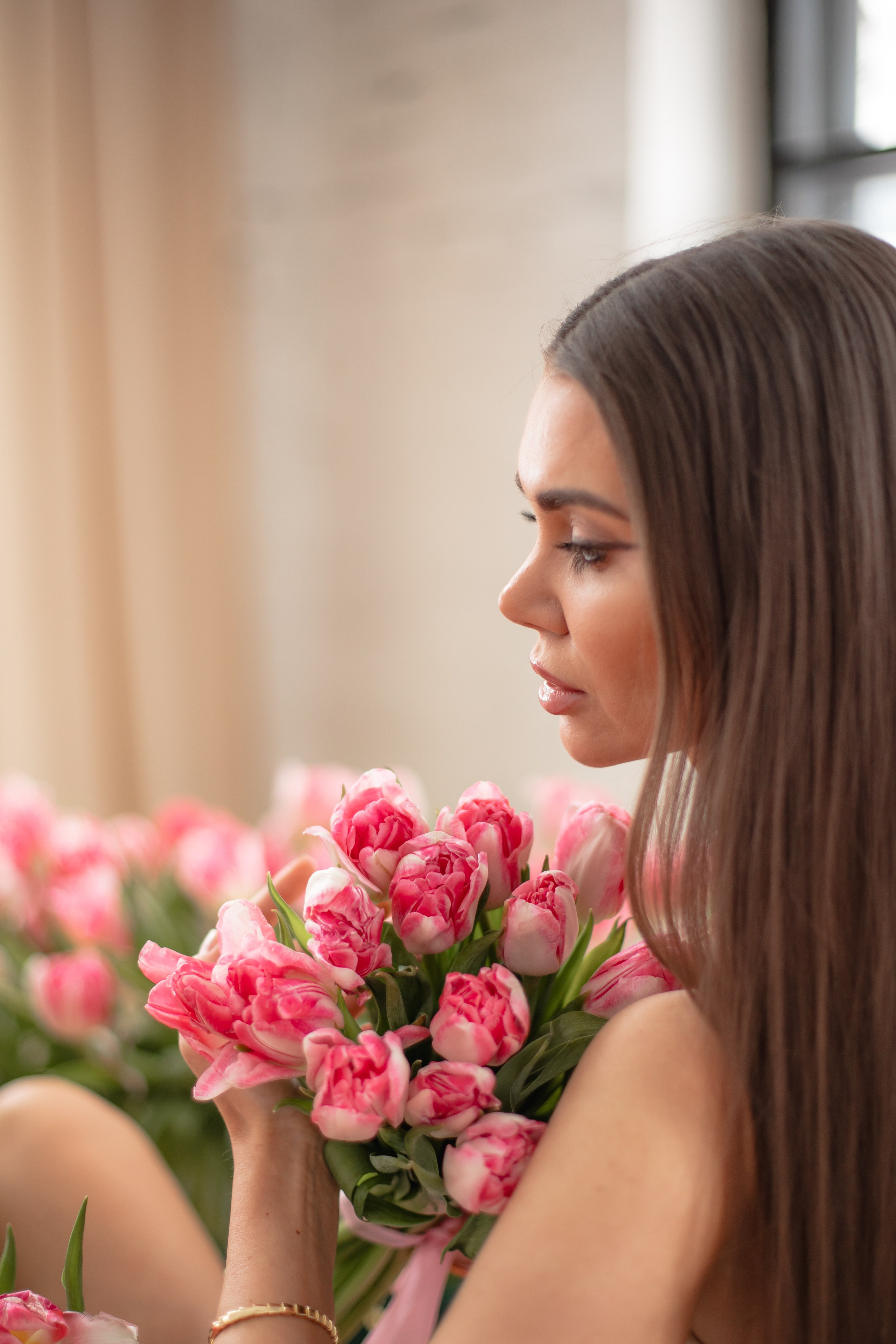 Алёна тюльпаны. Главная